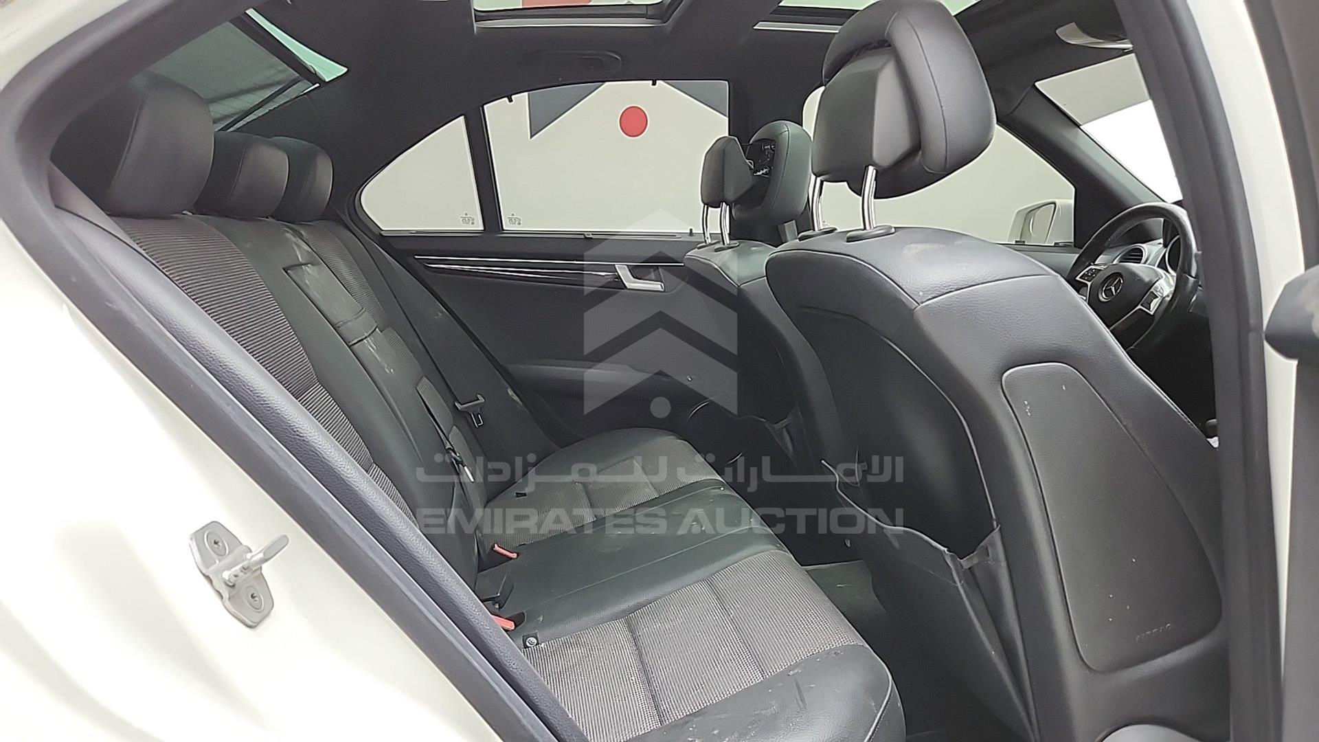 2013 MERCEDES C 200 VIN: WDDGF4JB8DA824113