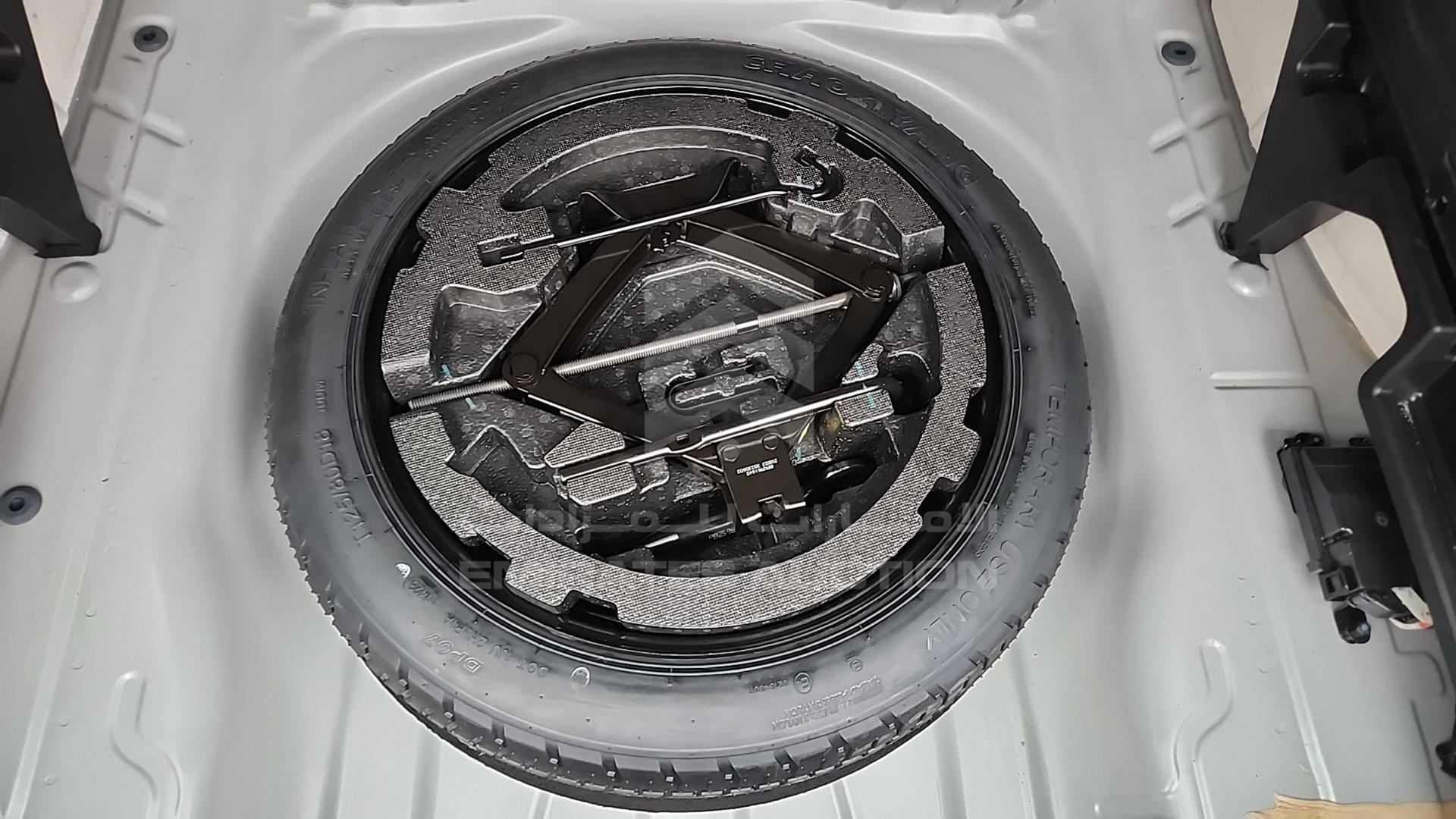 2024 GEELY MONJARO VIN: LB3KX2S1XRS005624