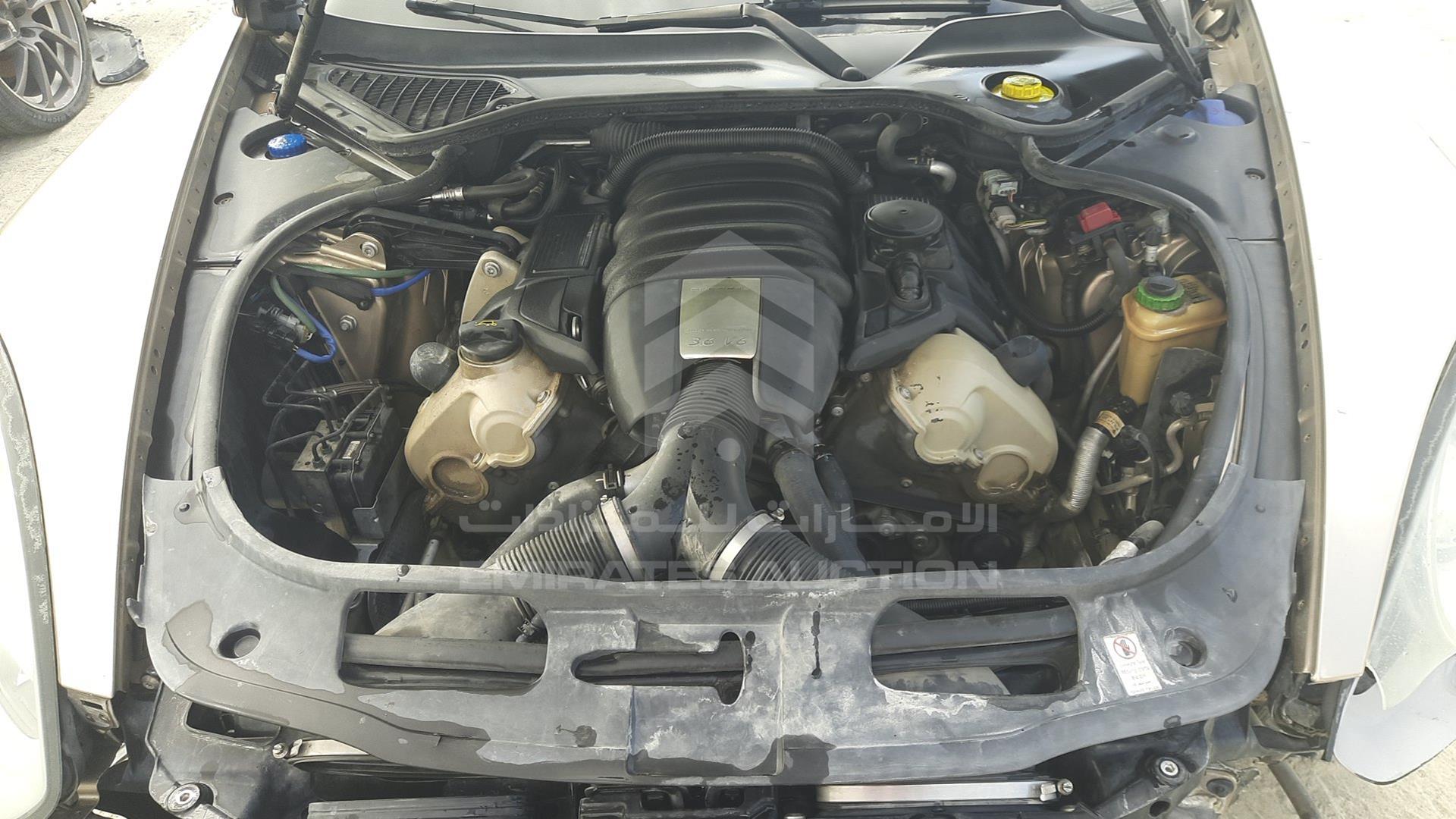 2016 PORSCHE PANAMERA VIN: WP0ZZZ97ZGL001074