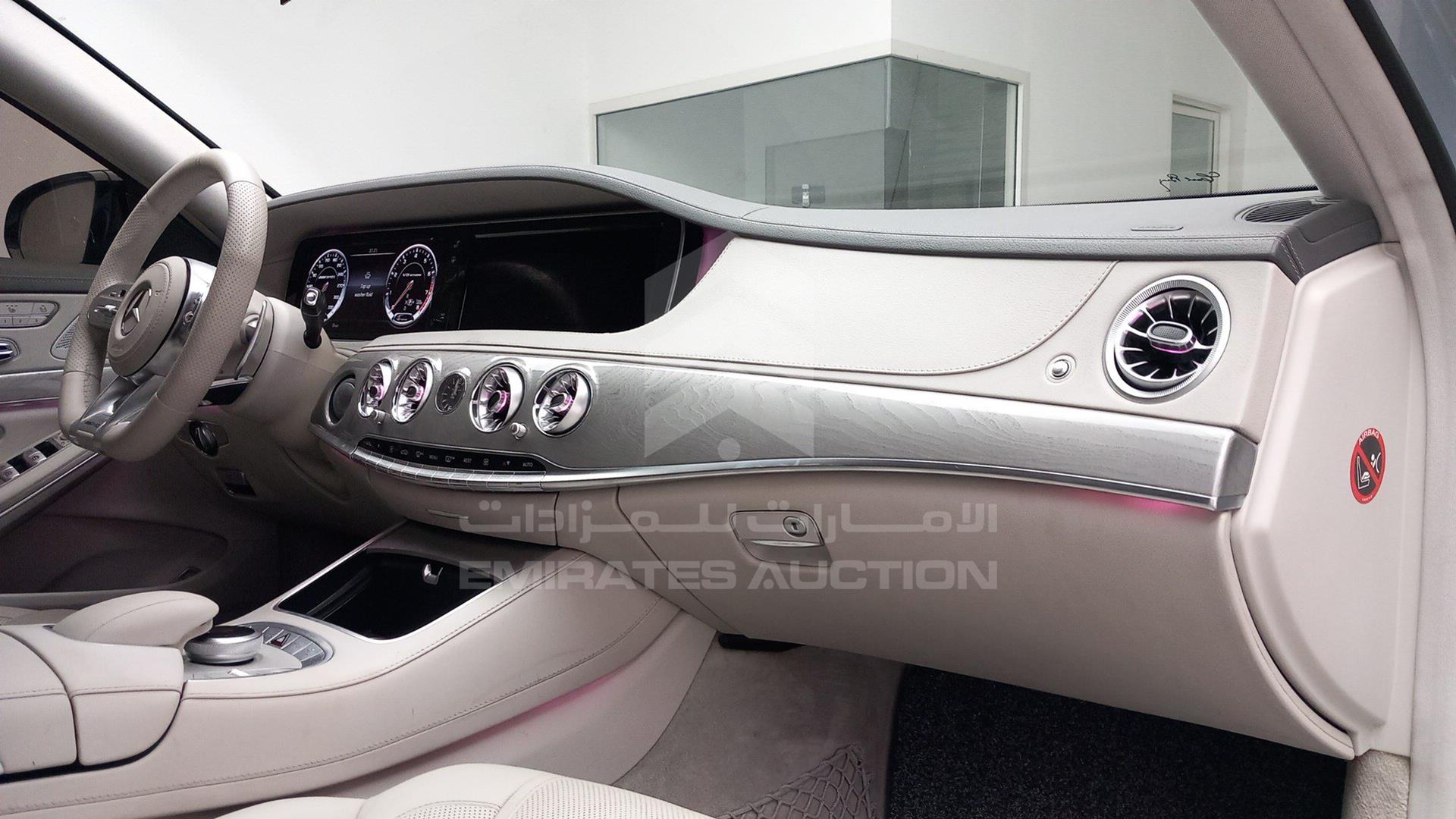 2014 MERCEDES S 63 AMG VIN: WDDUG7JB6EA001165
