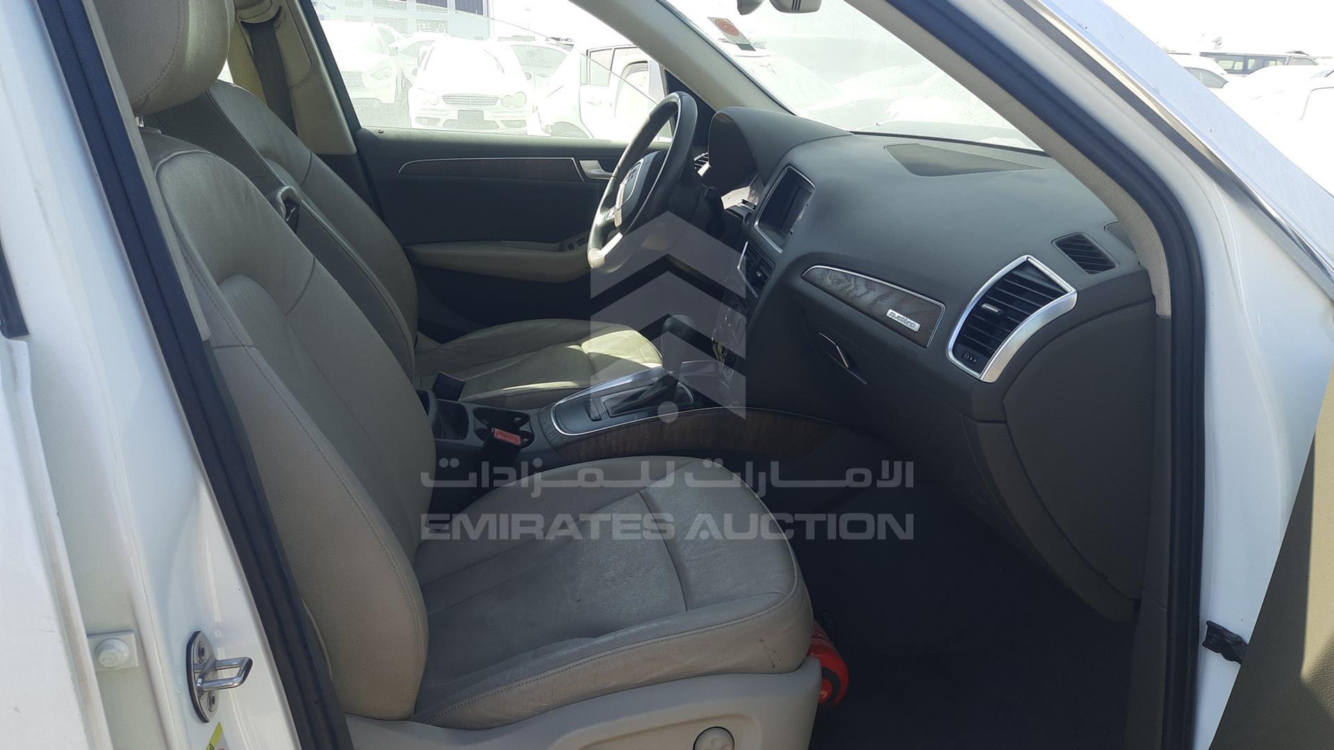 2012 AUDI Q5 VIN: WAUCFC8R8CA079364