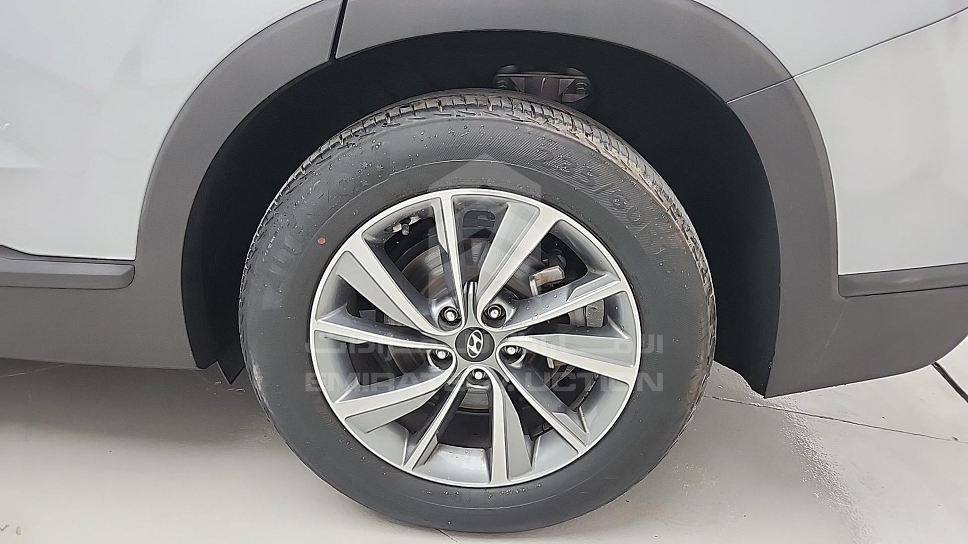 2019 HYUNDAI SANTA FE VIN: KMHS281D3KU077908