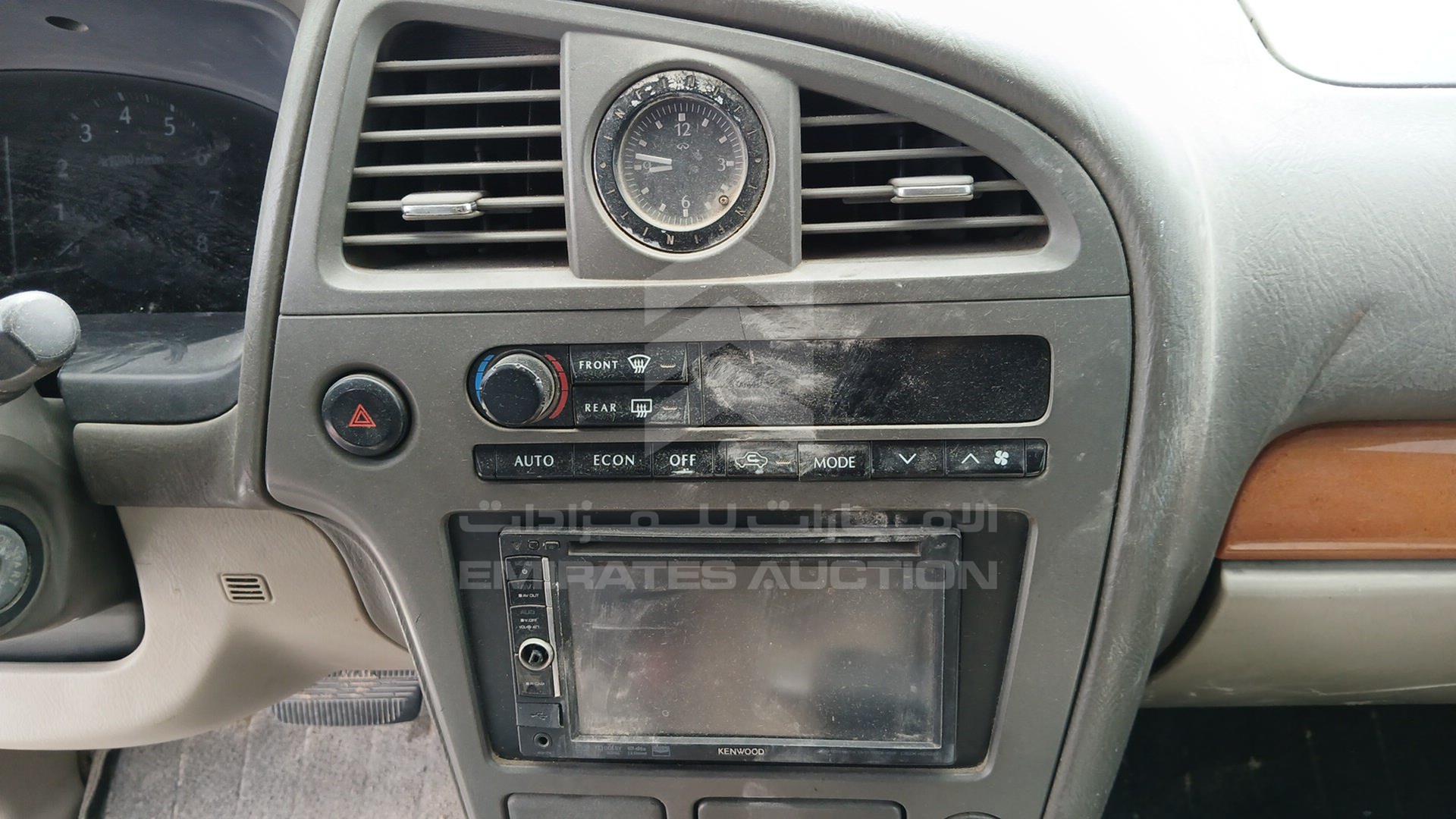 2001 INFINITI QX4 VIN: JNRDR09X71W204400
