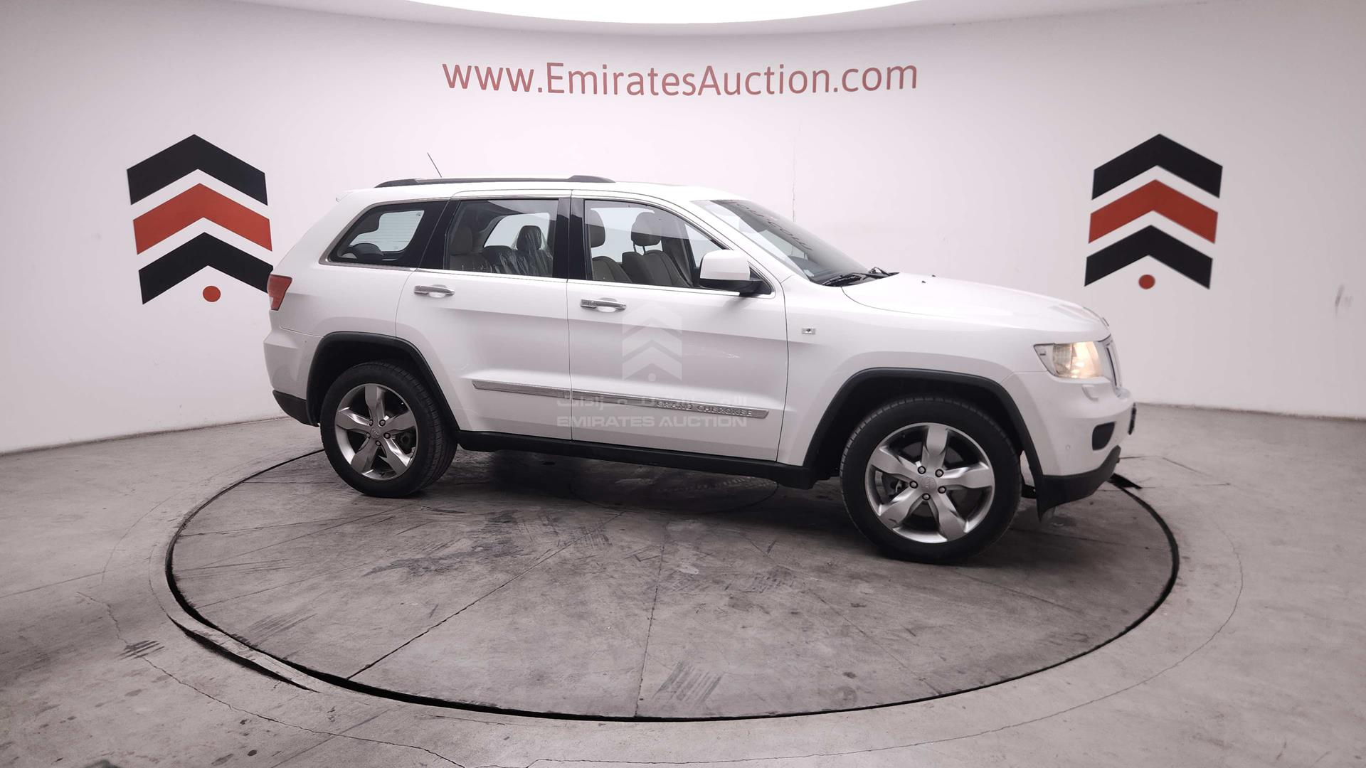 2013 JEEP GRAND CHEROKEE VIN: 1C4RJFBT6DC586576