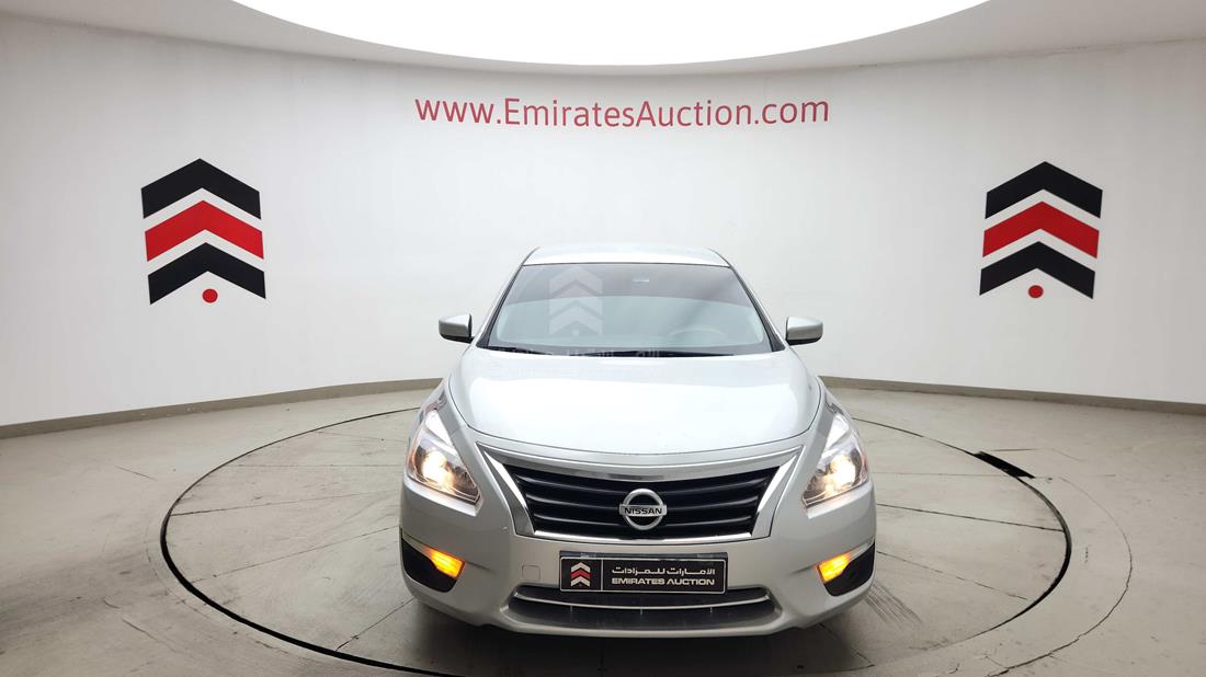 2016 Nissan Altima — 360-degree view