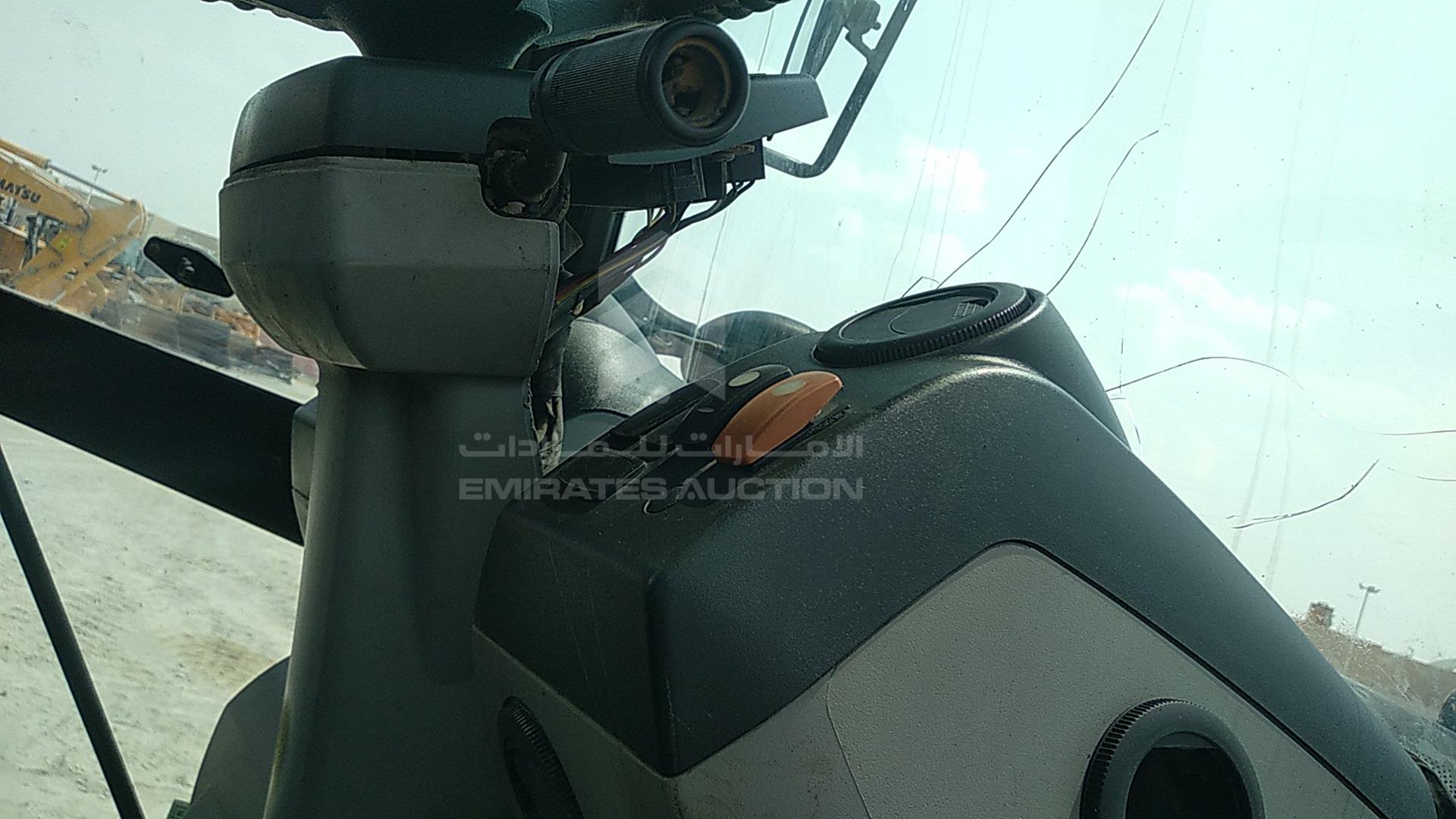 2009 CATERPILLAR 422E VIN: CAT0422EAHBE02781