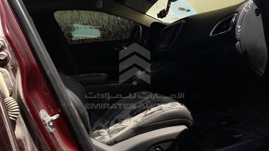 2015 Chrysler 200 — Front Right Passenger Seat View — Photo 22