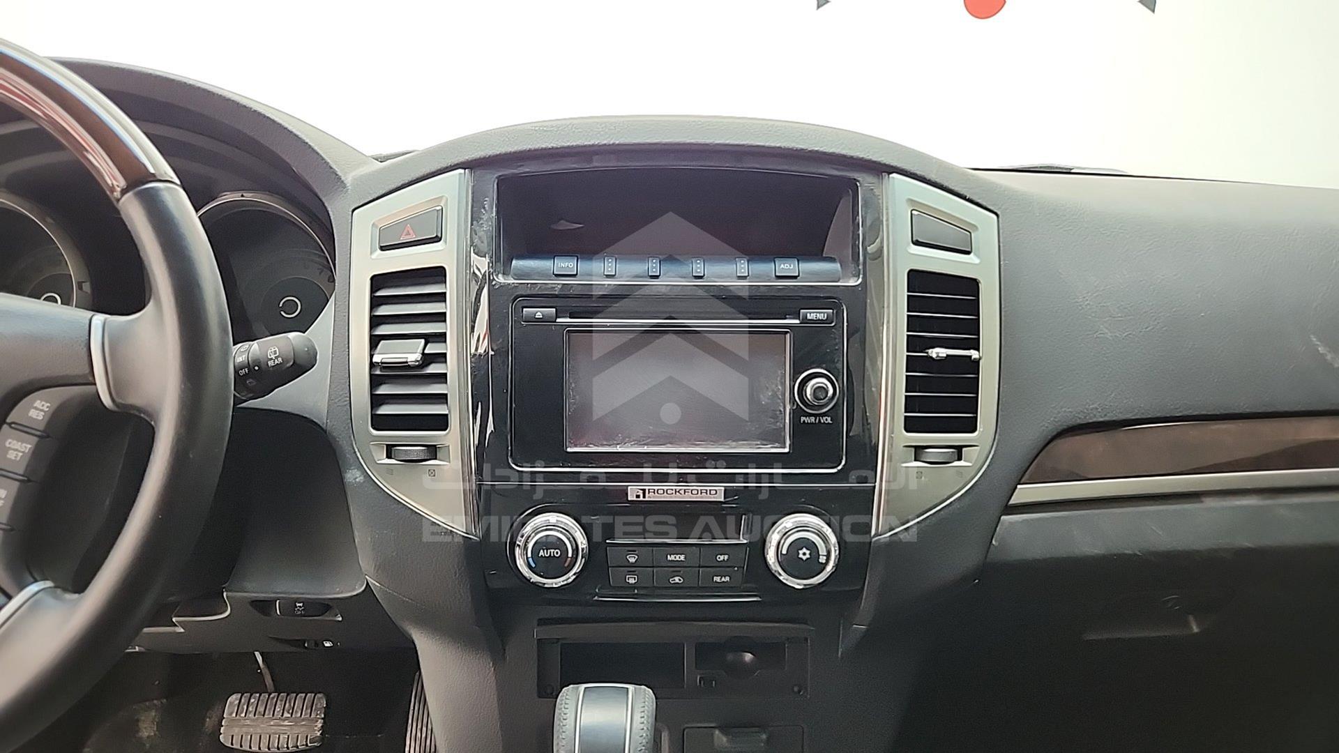2020 MITSUBISHI PAJERO VIN: JE4MR62M7LJ713055