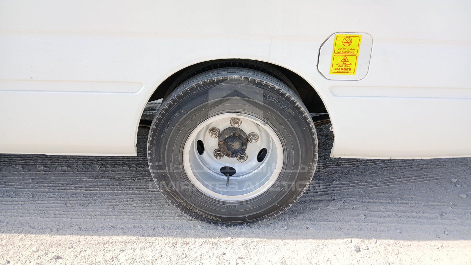 2012 TOYOTA COASTER VIN: JTGFK4185C4002228