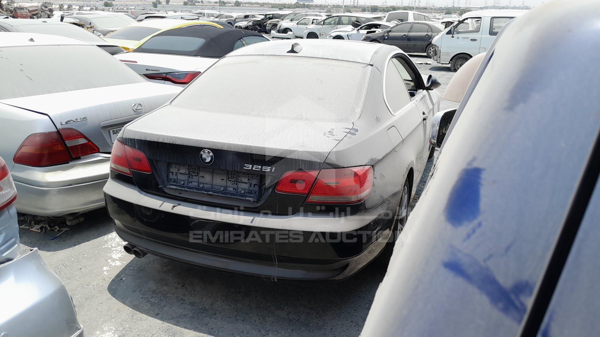 2008 BMW 325 VIN: WBAWB31098P112333