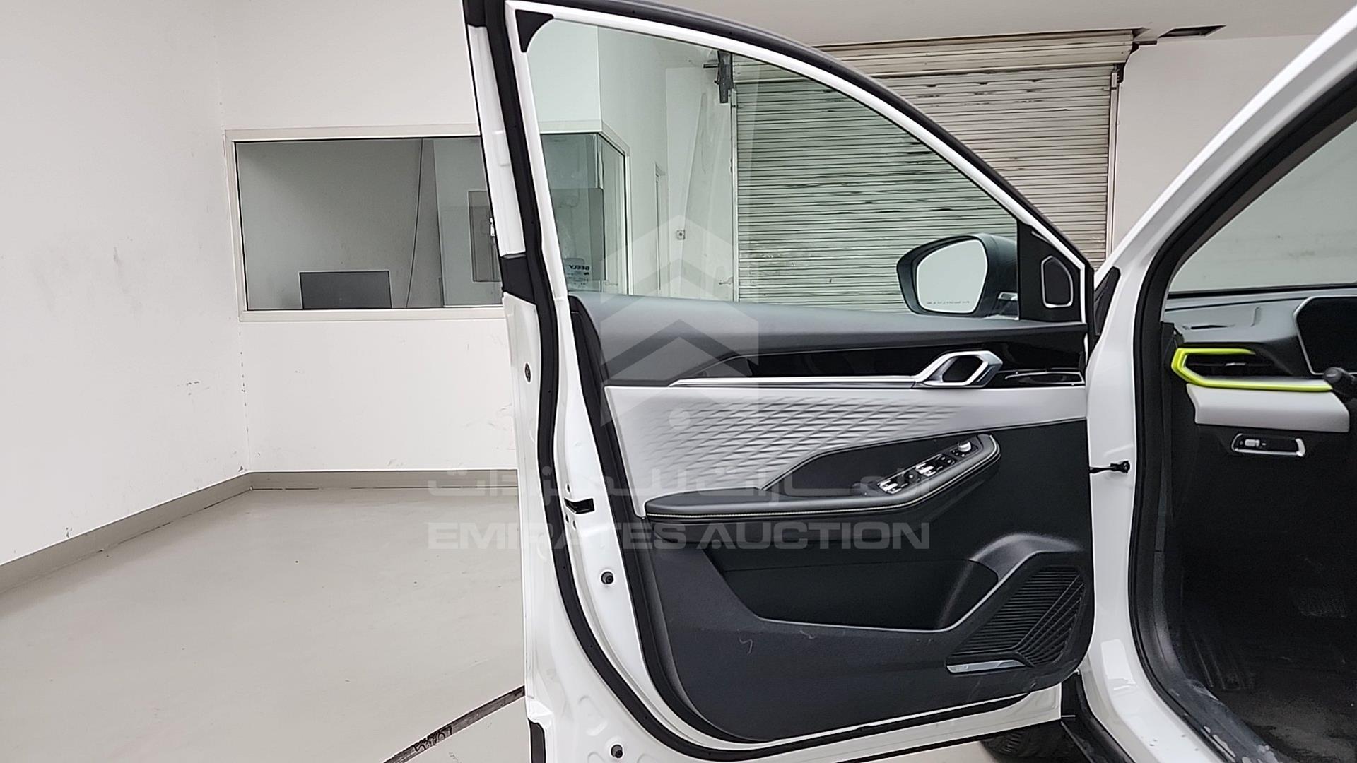 2024 GEELY COOLRAY VIN: LB3762KZ7RX505399