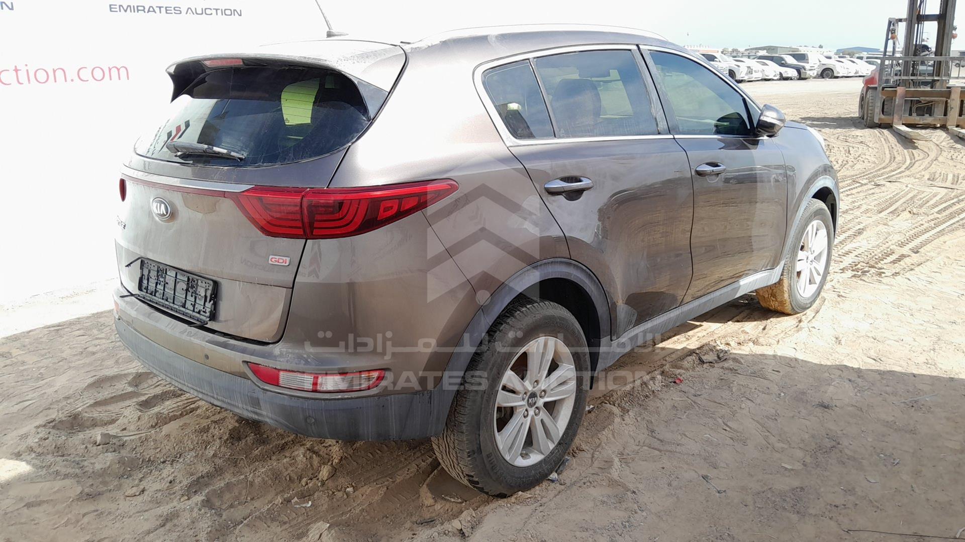 2017 KIA SPORTAGE VIN: U5YPH8148HL227909