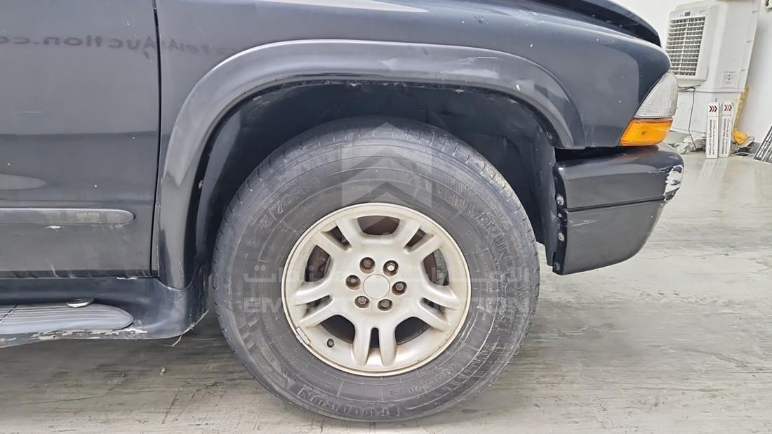 2003 Dodge Durango — Front Right Tyre — Photo 36