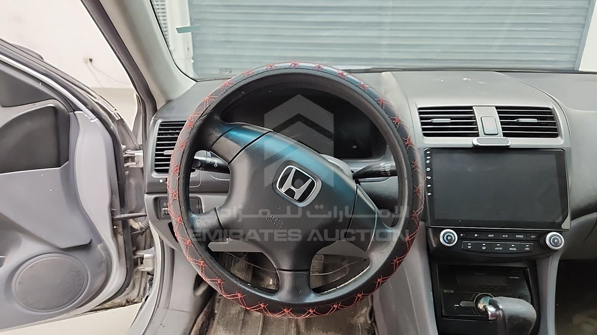 2004 HONDA ACCORD VIN: JHMCM56584C413076