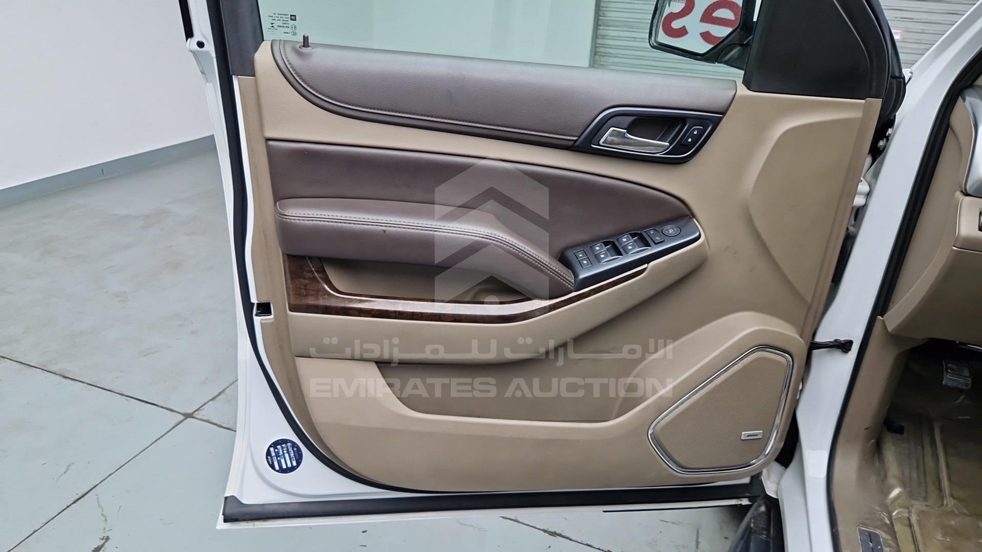 2018 CHEVROLET SUBURBAN VIN: 1GNSK8KC1JR168985