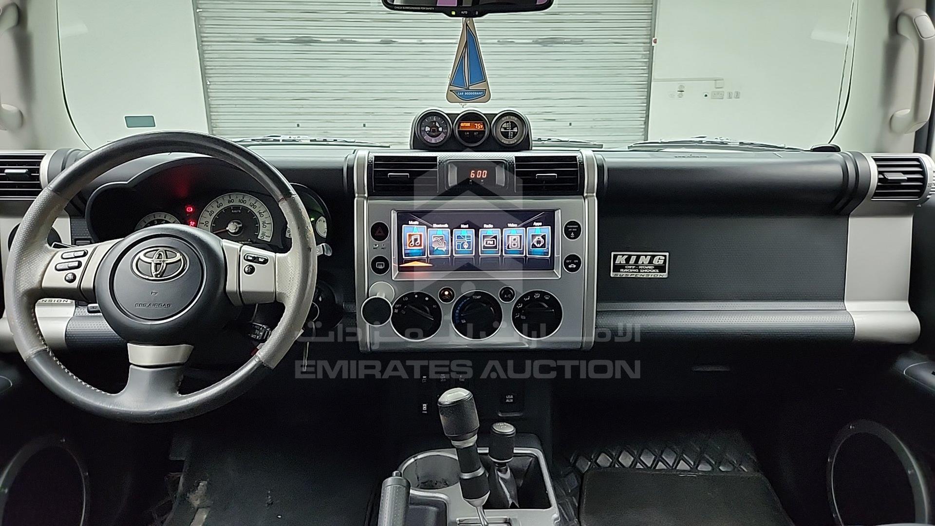 2012 TOYOTA FJ CRUISER VIN: JTEBU11F3CK127030