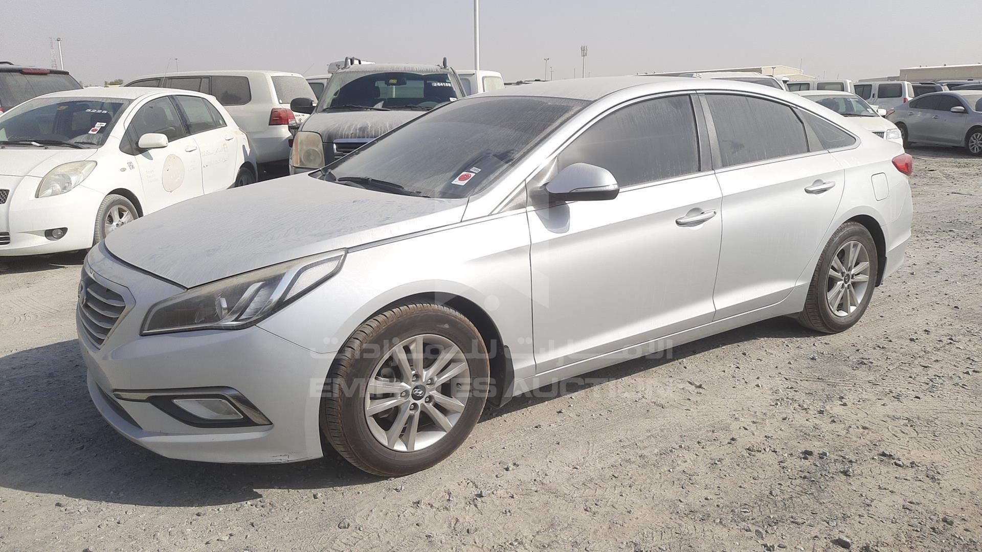 2016 HYUNDAI SONATA VIN: KMHE241G2GA122507