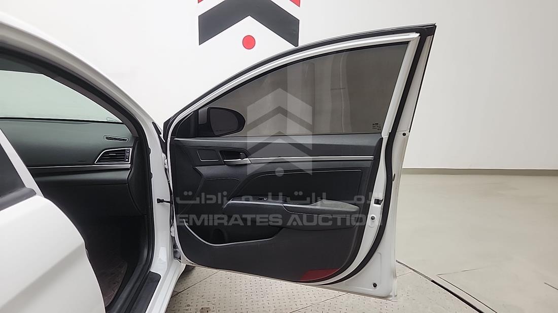 2019 Hyundai Avante — Front Right Door — Photo 26