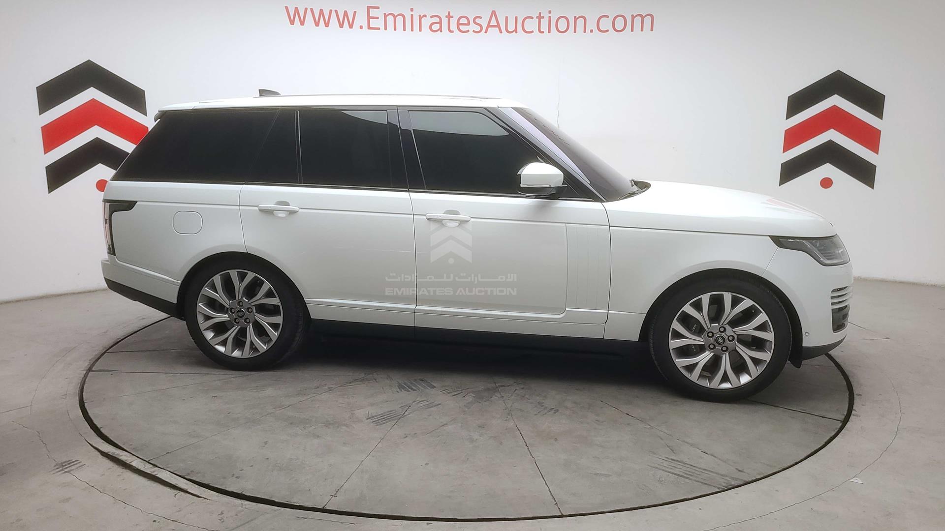 2018 RANGE ROVER HSE VIN: SALGA2BV9JA389502