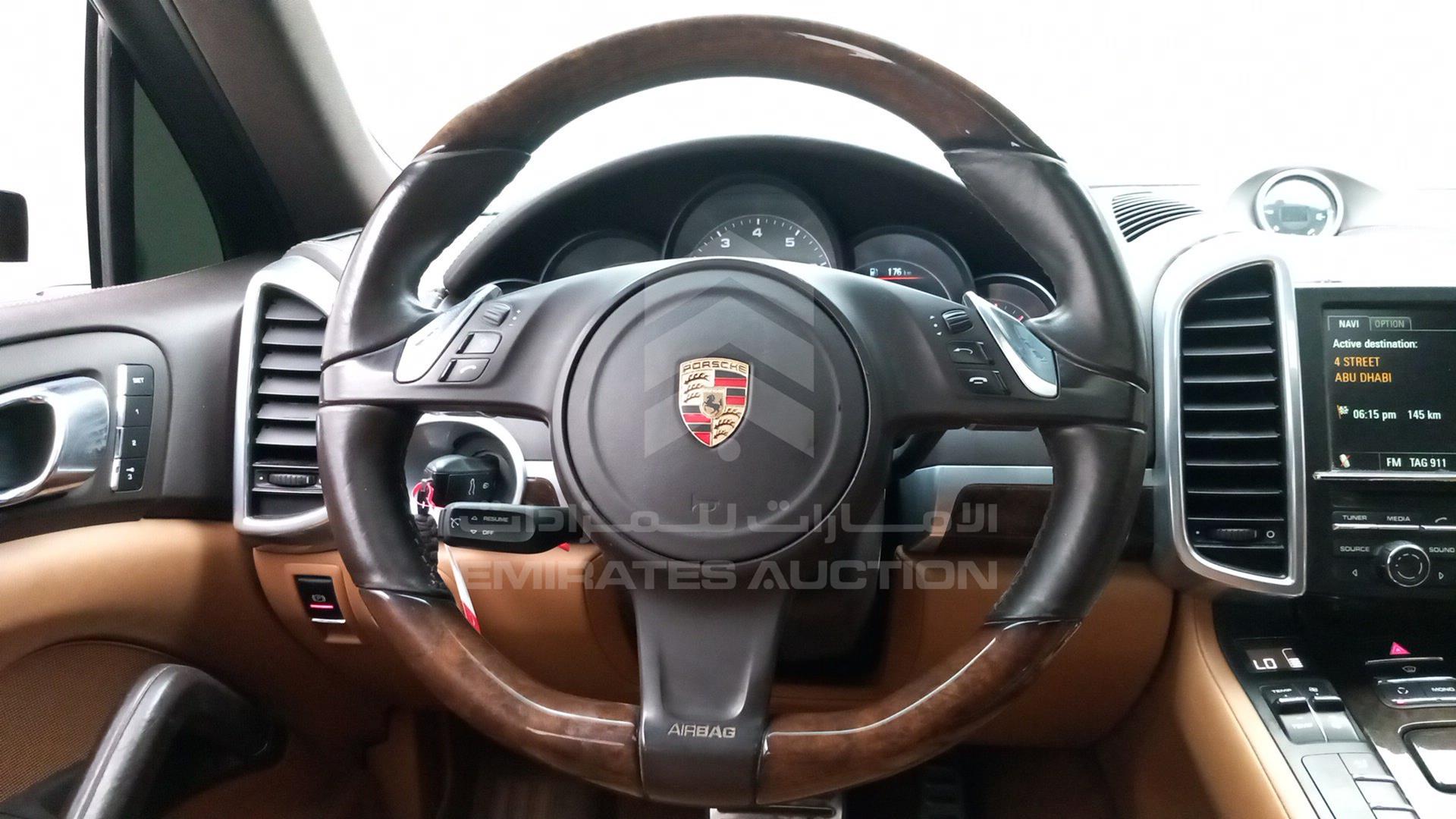 2013 PORSCHE CAYENNE VIN: WP1ZZZ92ZDLA81351