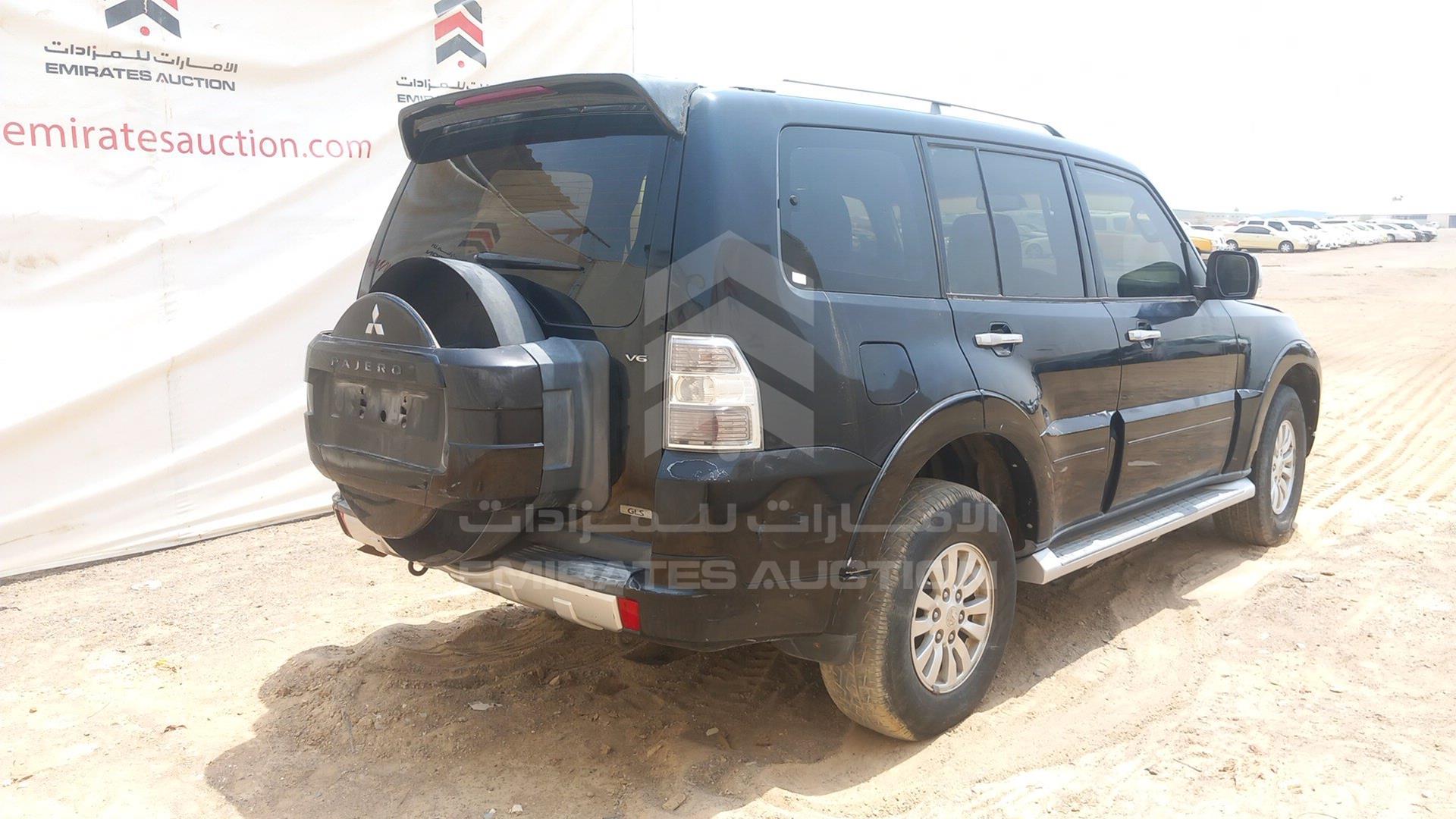 2010 MITSUBISHI PAJERO VIN: JMYLRV95WAJ715031