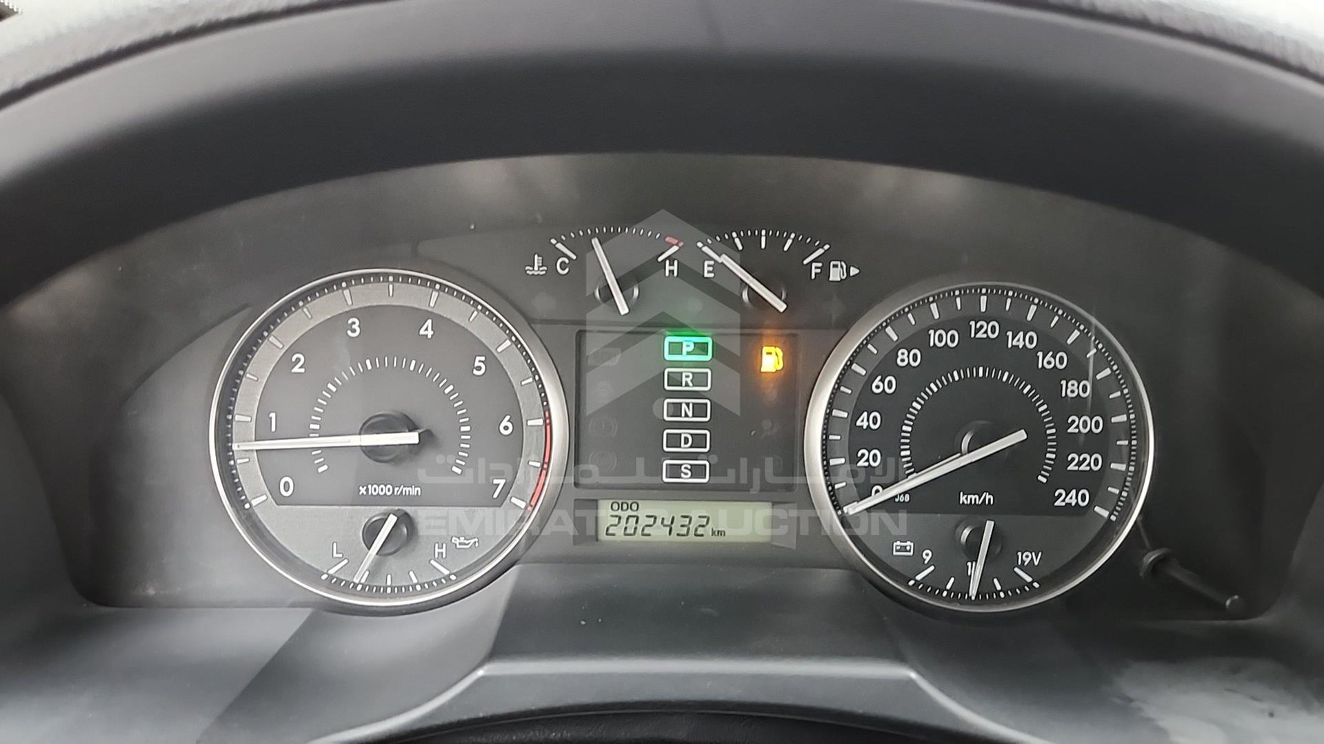 2015 TOYOTA LAND CRUISER VIN: JTMHU09JXF5098016