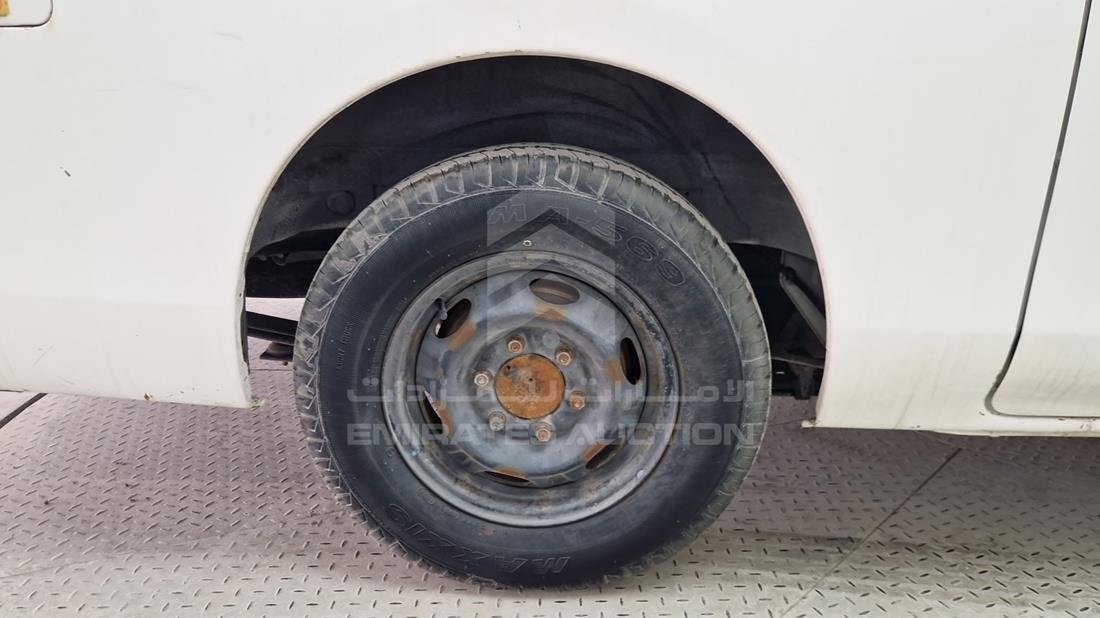 2016 Nissan Urvan — Rear Right Tyre — Photo 25