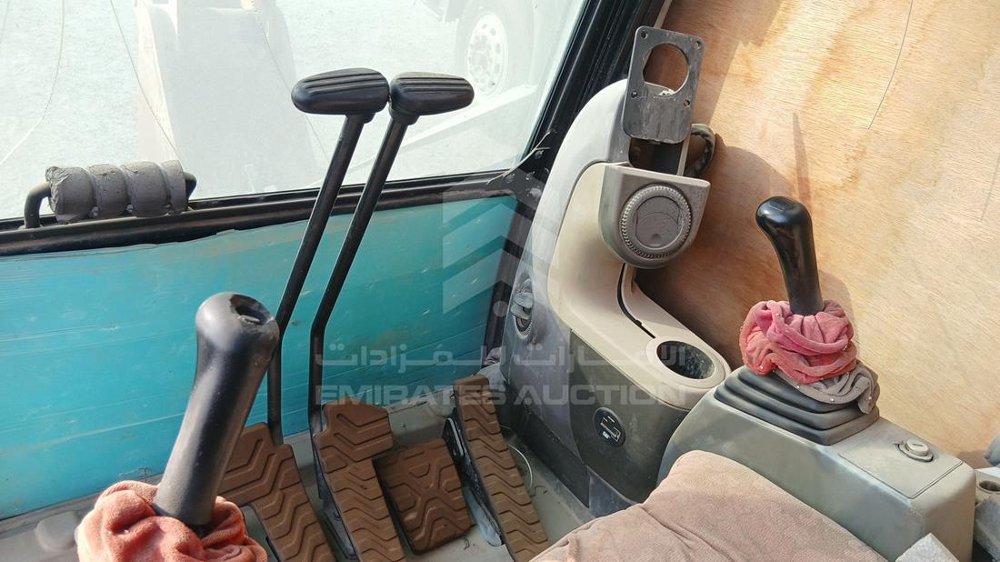 Caterpillar 330DL — Full Dashboard View — Photo 14