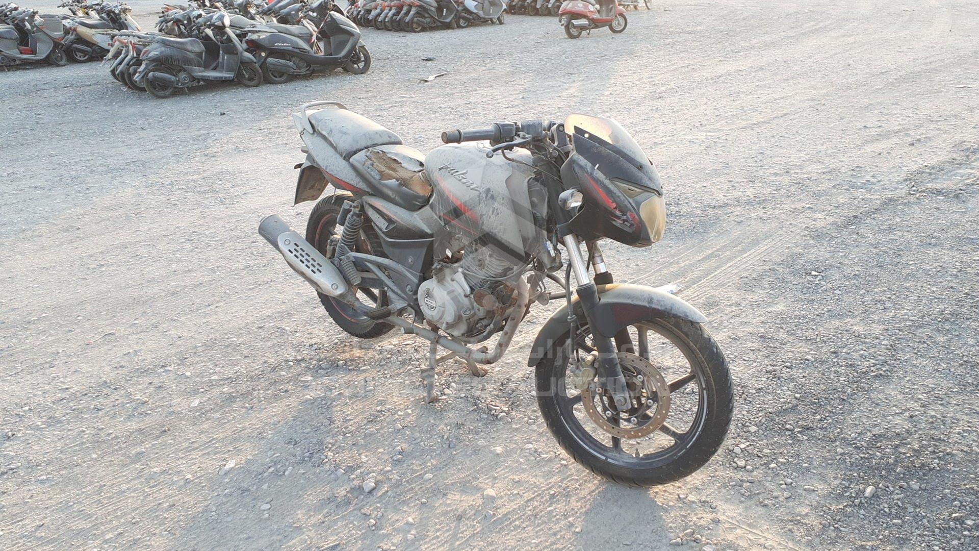 2017 BAJAJ PULSAR 180CC VIN: MD2A12DY0HCJ10922