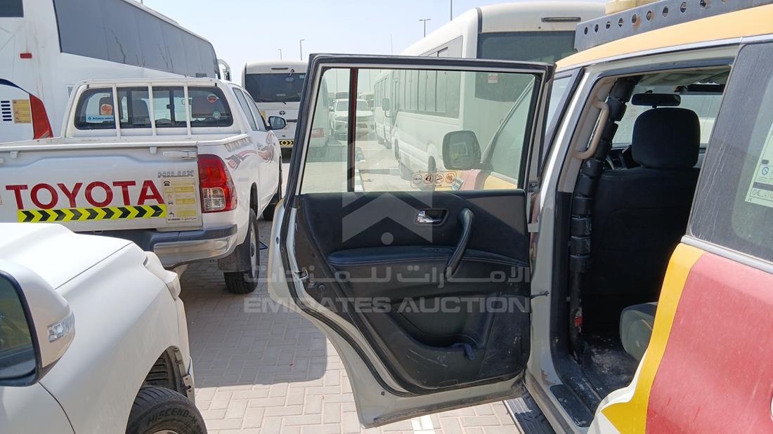 نيسان باترول 2019 — الباب الخلفي الأيسر — صورة 20