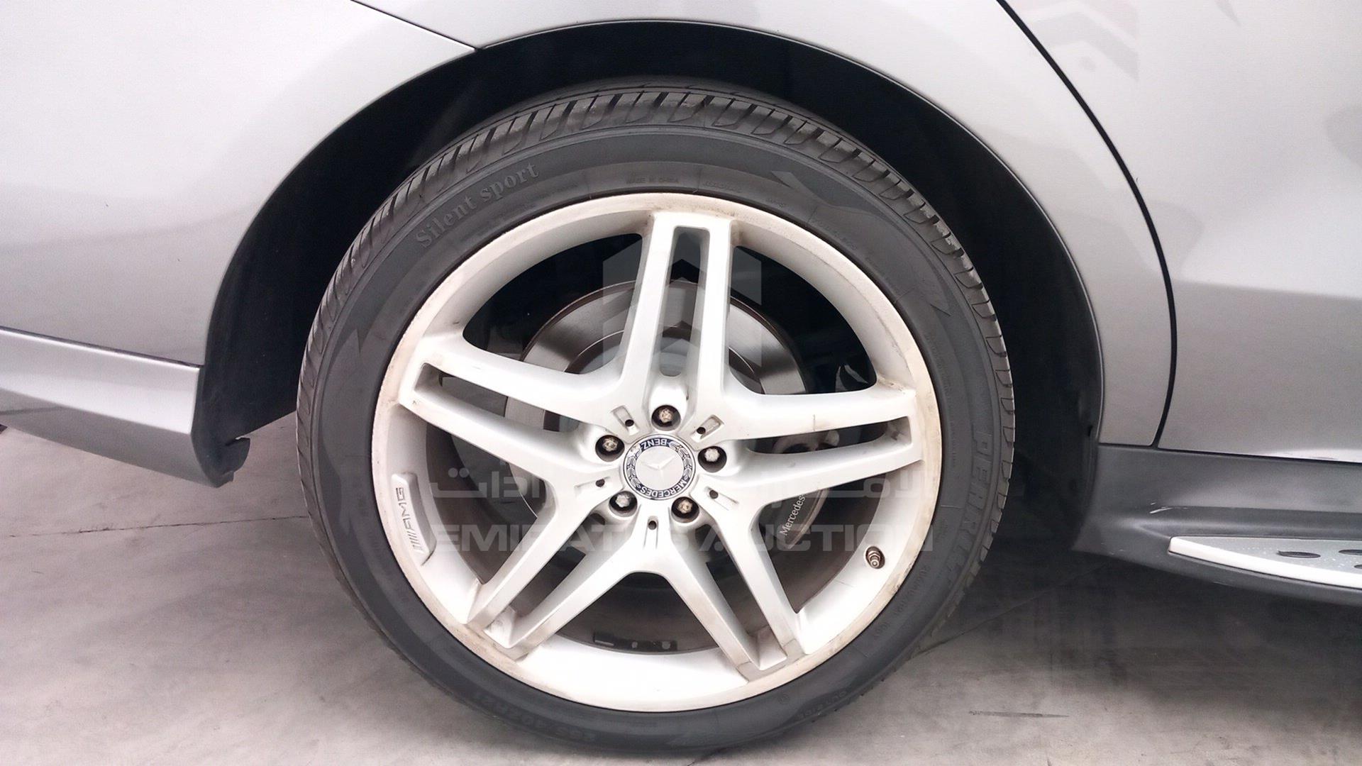 2015 MERCEDES ML 400 VIN: WDCDA5GB5FA559477