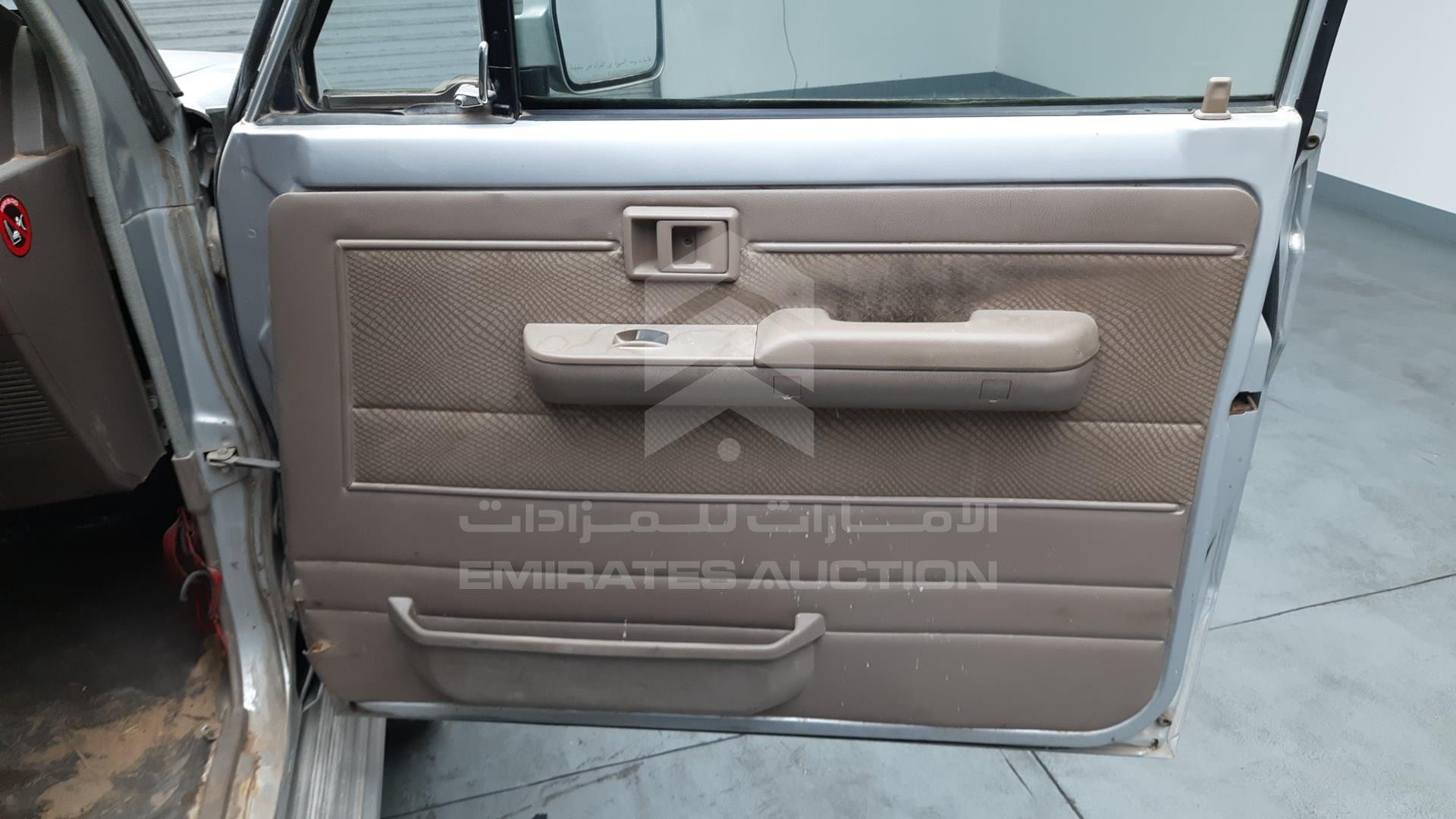2012 TOYOTA LAND CRUISER VIN: JTFLU73J6C4521887