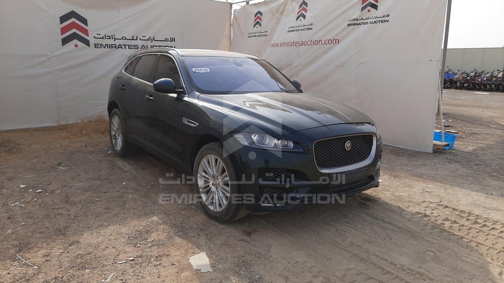 2017 JAGUAR F-PACE VIN: SADCA2BV8HA091687