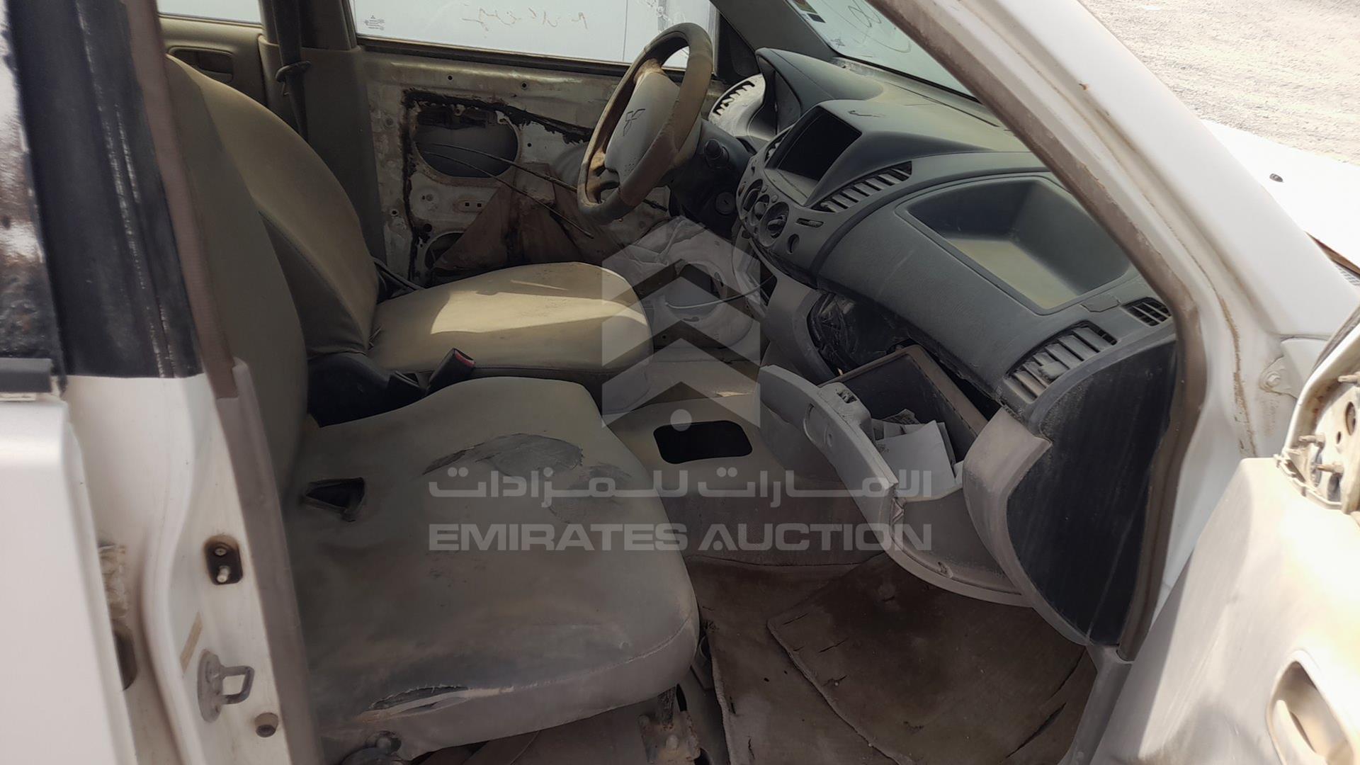 2008 MITSUBISHI L 200 VIN: MMBJNKA508D018854