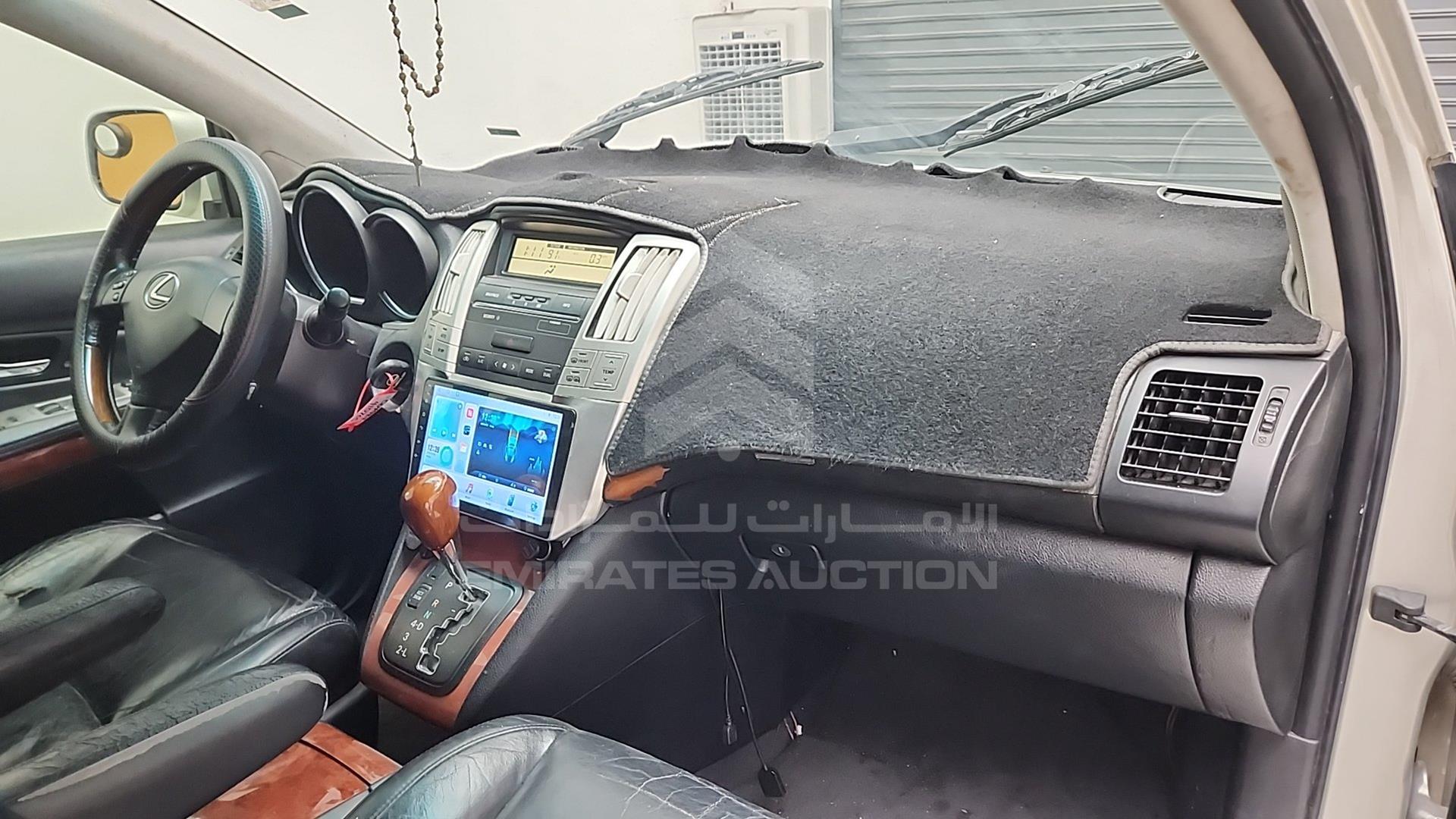 2006 LEXUS RX 330 VIN: JTJGA31U660064984