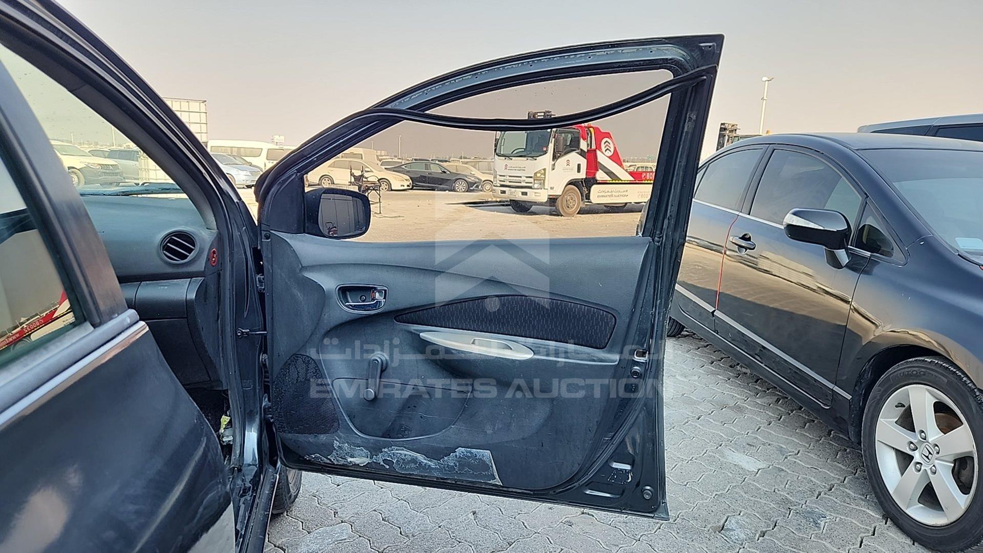 2009 TOYOTA YARIS VIN: JTDBW923294031632