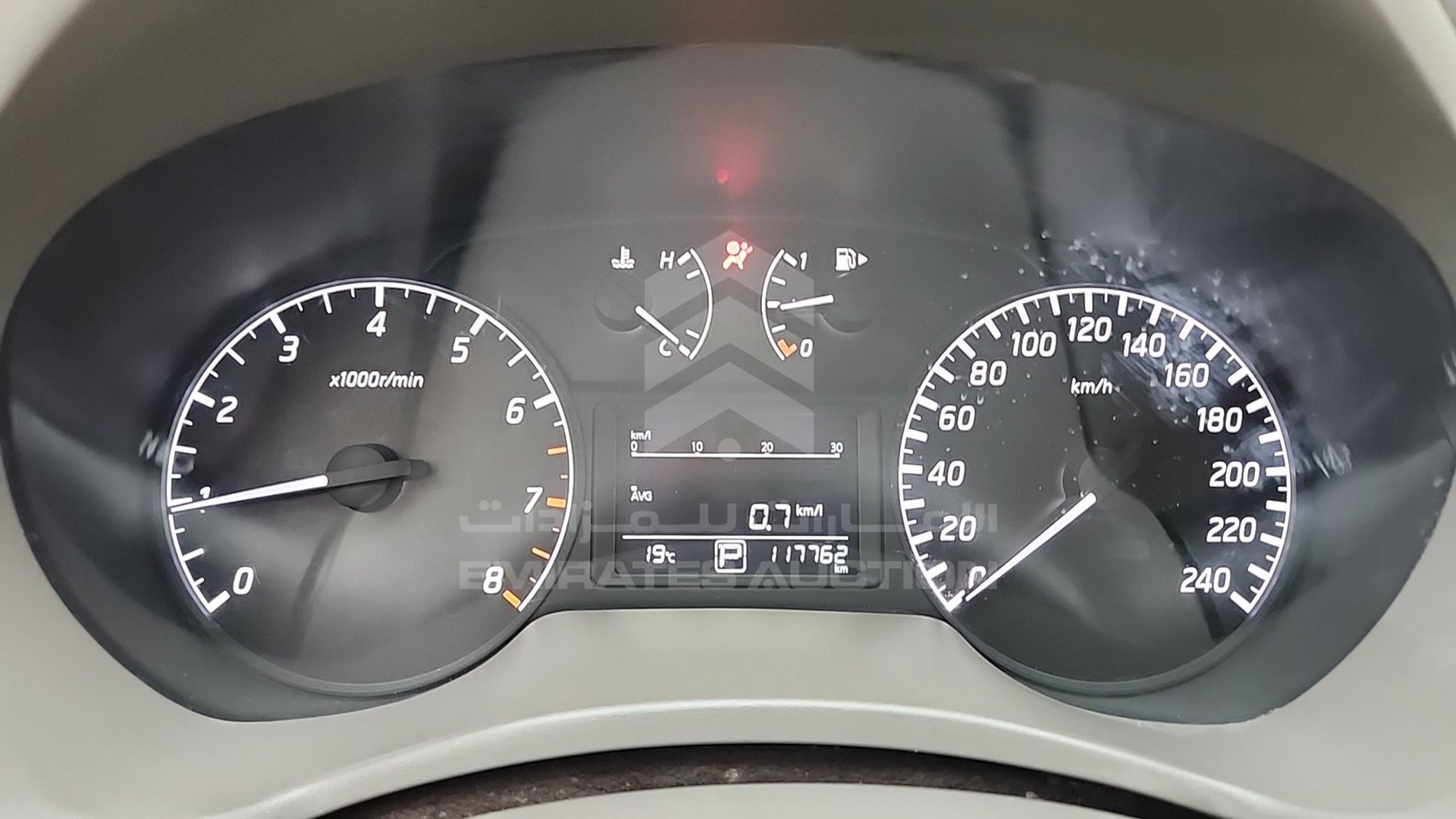 2014 NISSAN TIIDA VIN: MNTBC2C98E6001173