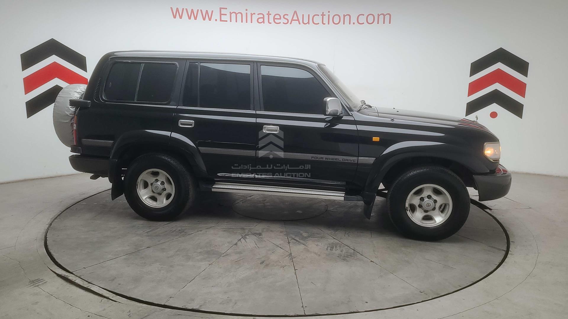 1996 TOYOTA LAND CRUISER VIN: FZJ800115226