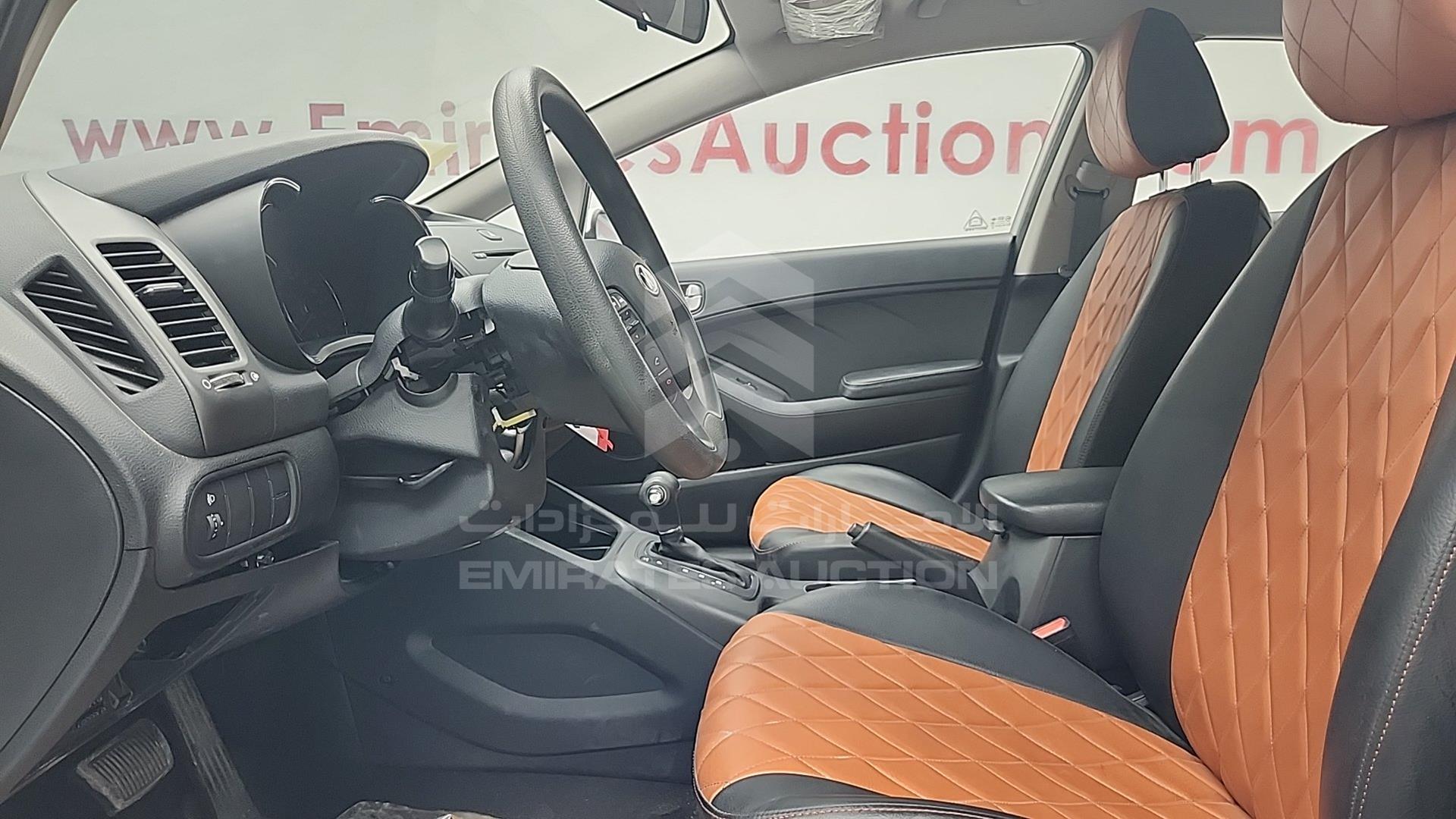2016 KIA CERATO VIN: KNAFK4112G5483178