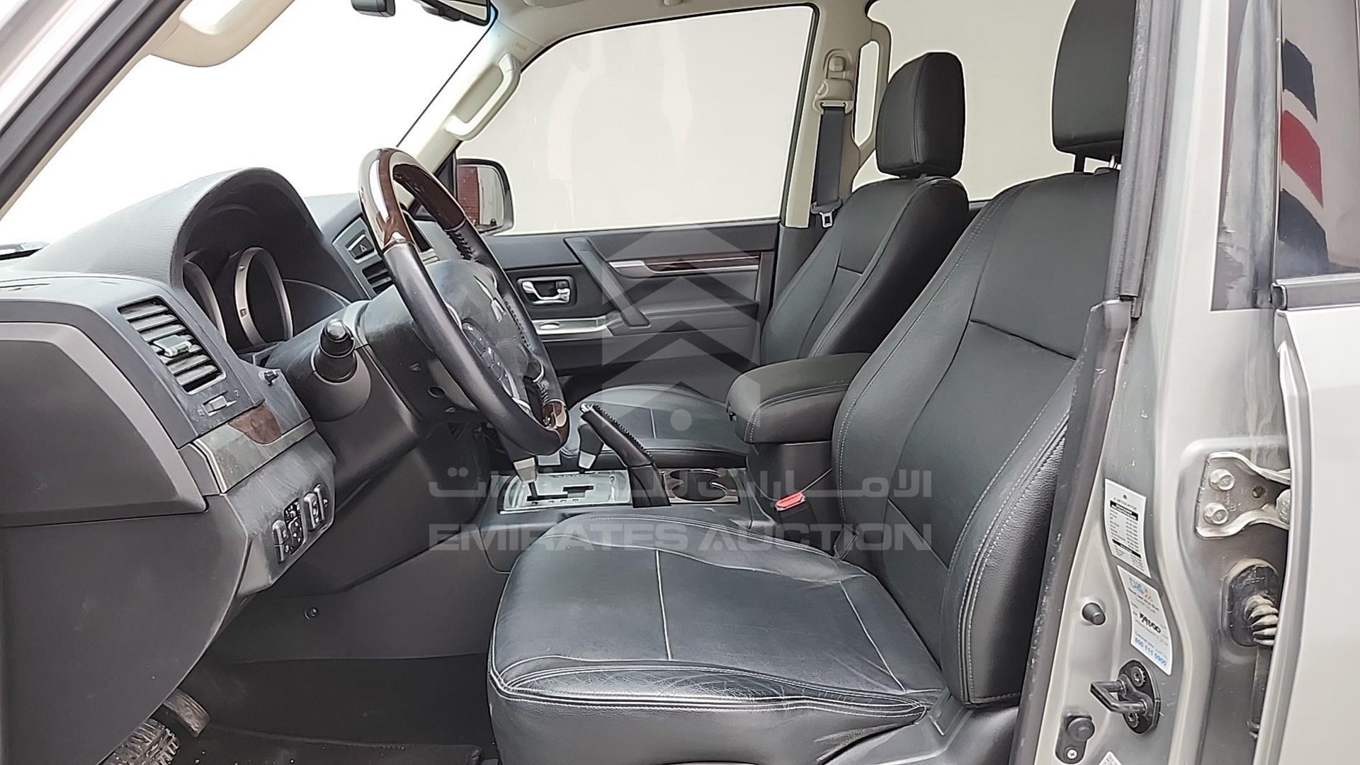 2020 MITSUBISHI PAJERO VIN: JE4MR62M7LJ713055