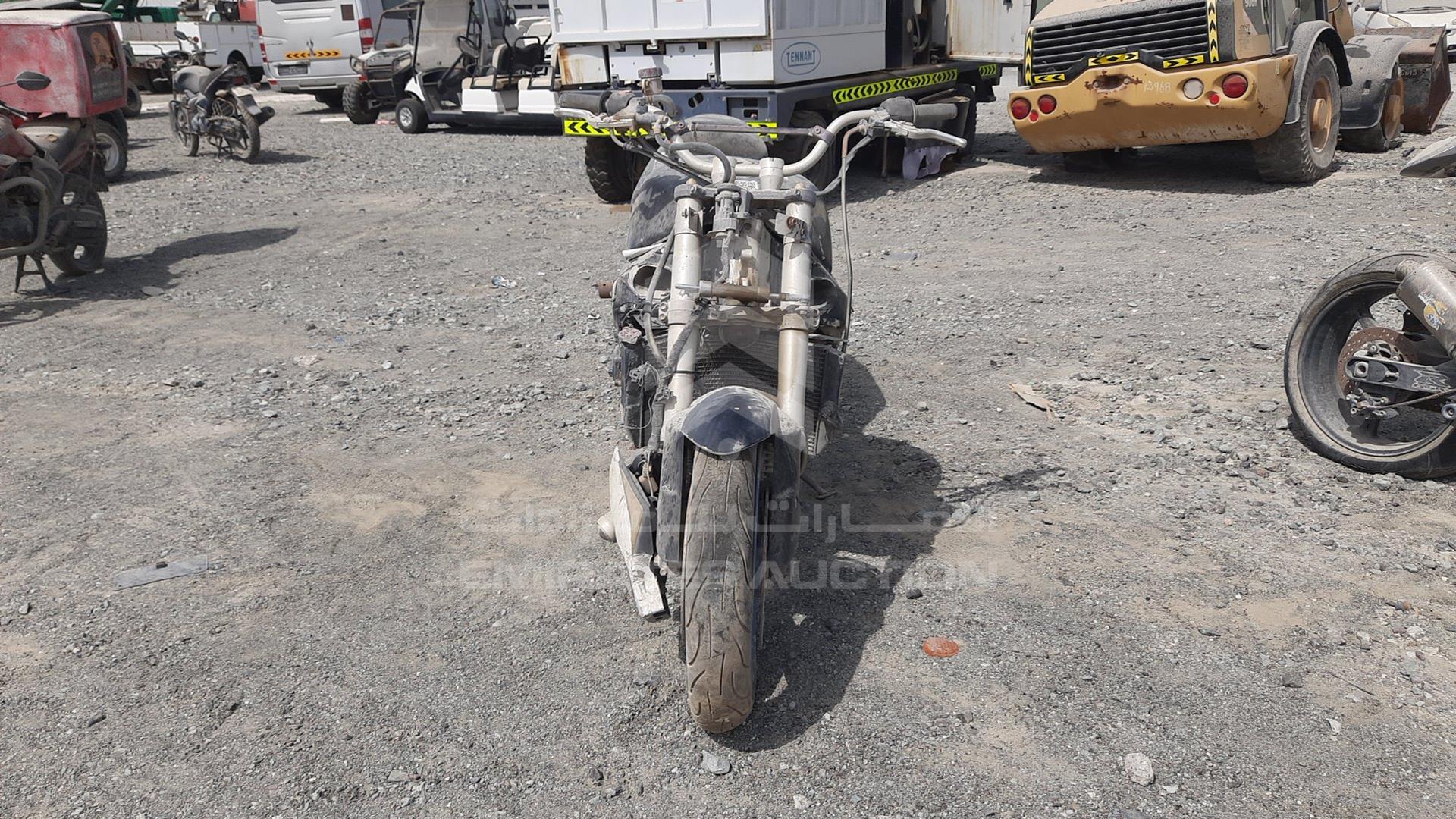2001 SUZUKI GSXR 1000 VIN: JS1GT74A912104908