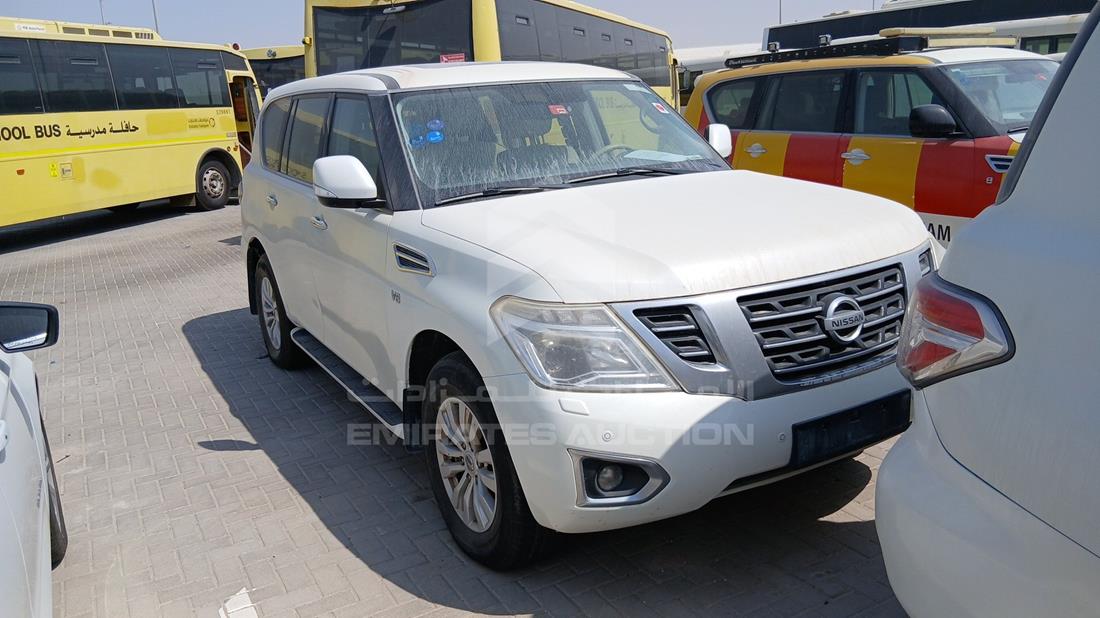 2019 Nissan Patrol — Front Right Angle — Photo 10