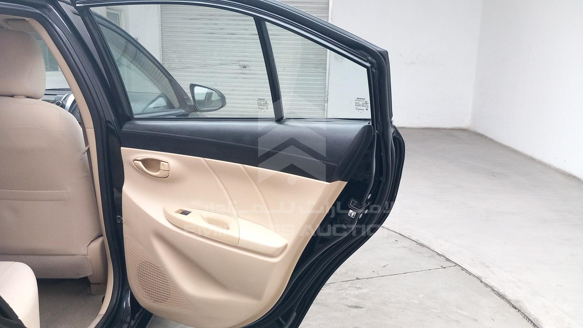 2015 TOYOTA YARIS VIN: MHFBT9F33F6038516