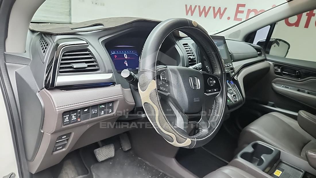 2019 Honda Odyssey — Front Left Driver Dashboard View — Photo 11