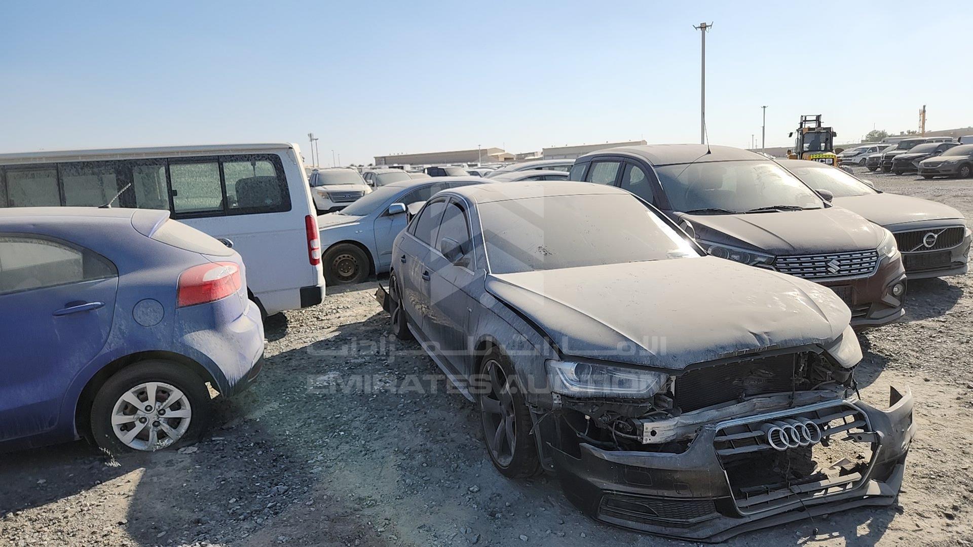 2014 AUDI A4 VIN: WAUBGCFL5EA000470