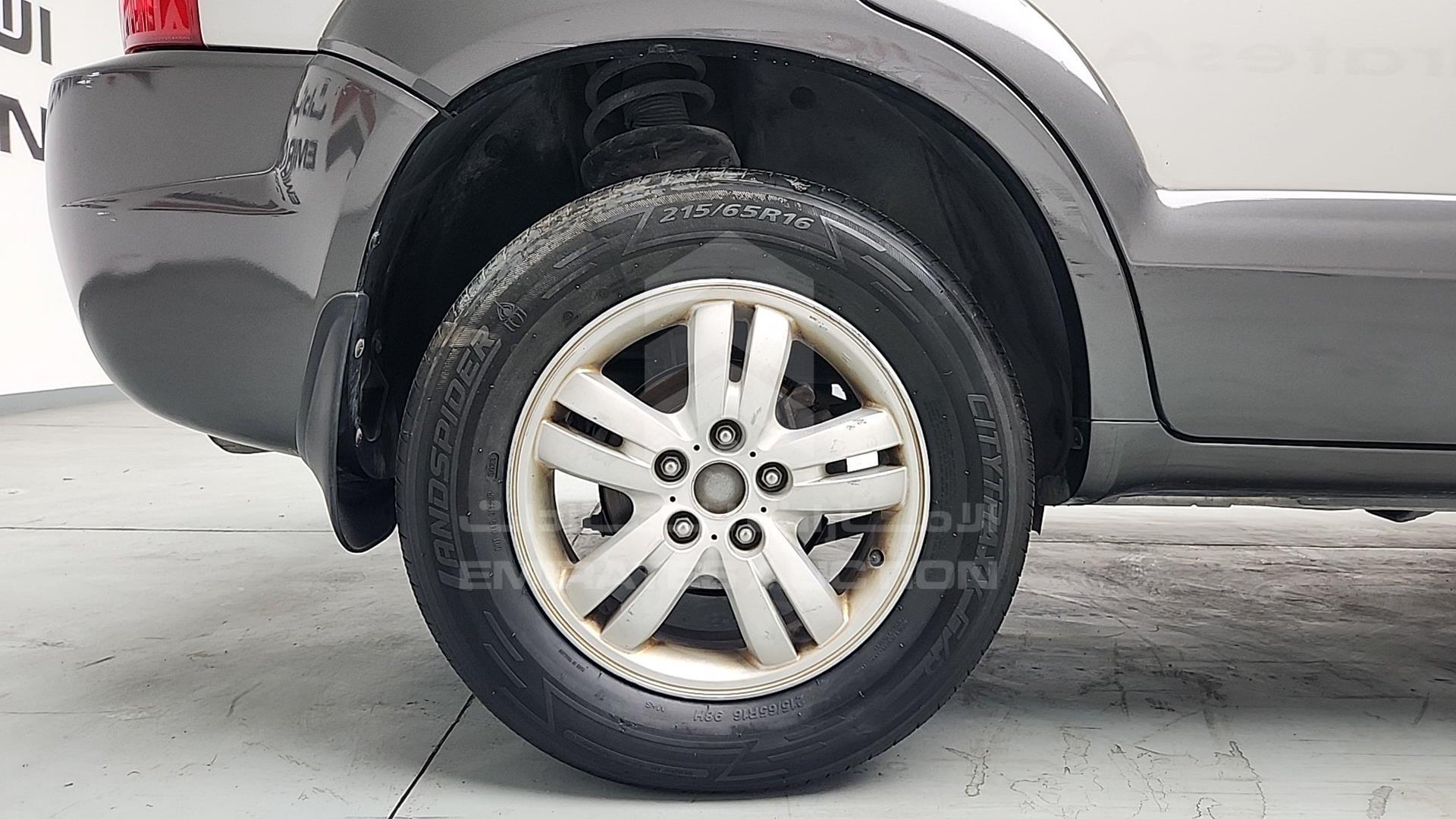 2007 HYUNDAI TUCSON VIN: KMHJM81B97U571167