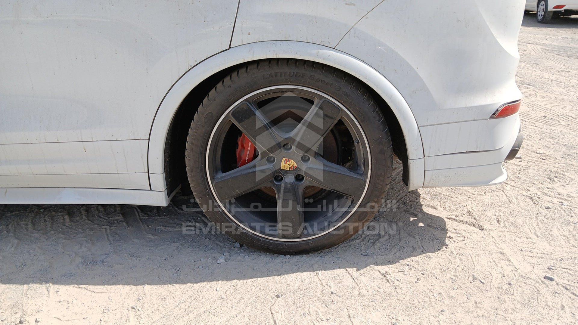 2016 PORSCHE CAYENNE VIN: WP1ZZZ92ZGLA78848