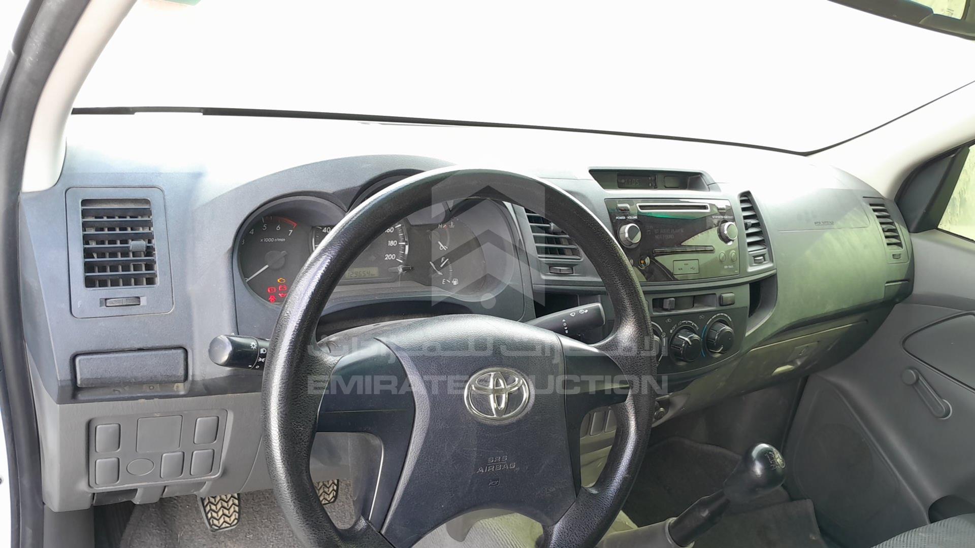 2014 TOYOTA HILUX VIN: MR0EX12G4E2347149