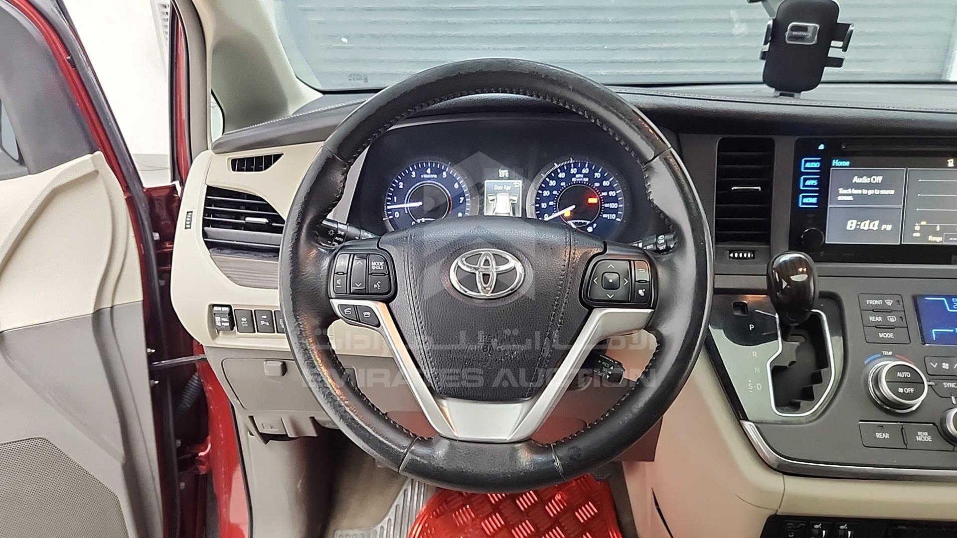 2016 TOYOTA SIENNA VIN: 5TDYK3DC8GS742611