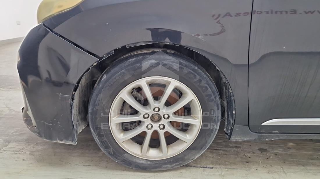 2012 Toyota Sienna — Front Left Tyre — Photo 40